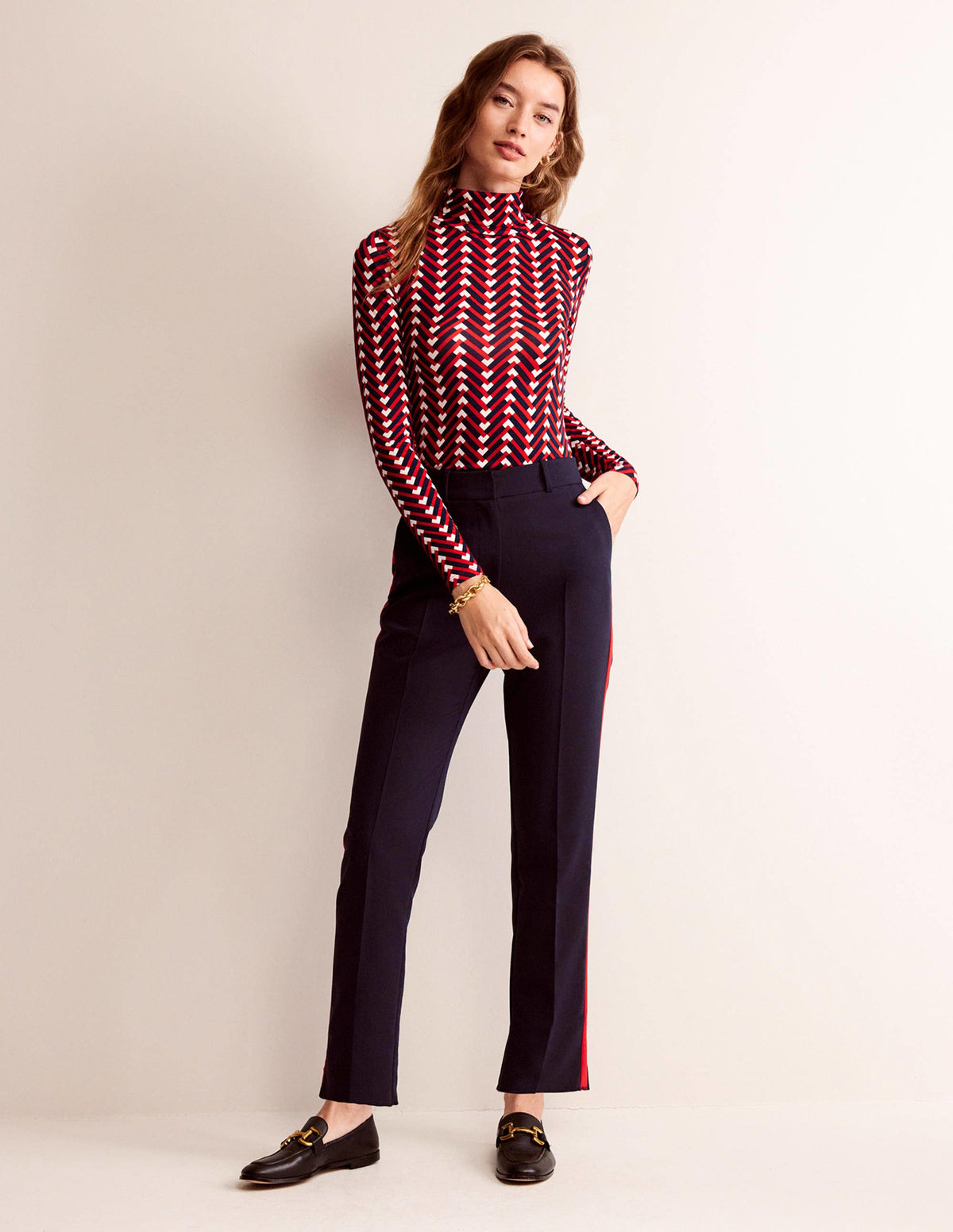 Polly Jersey Top-Hot Pepper, Chevron Geo - Image 4