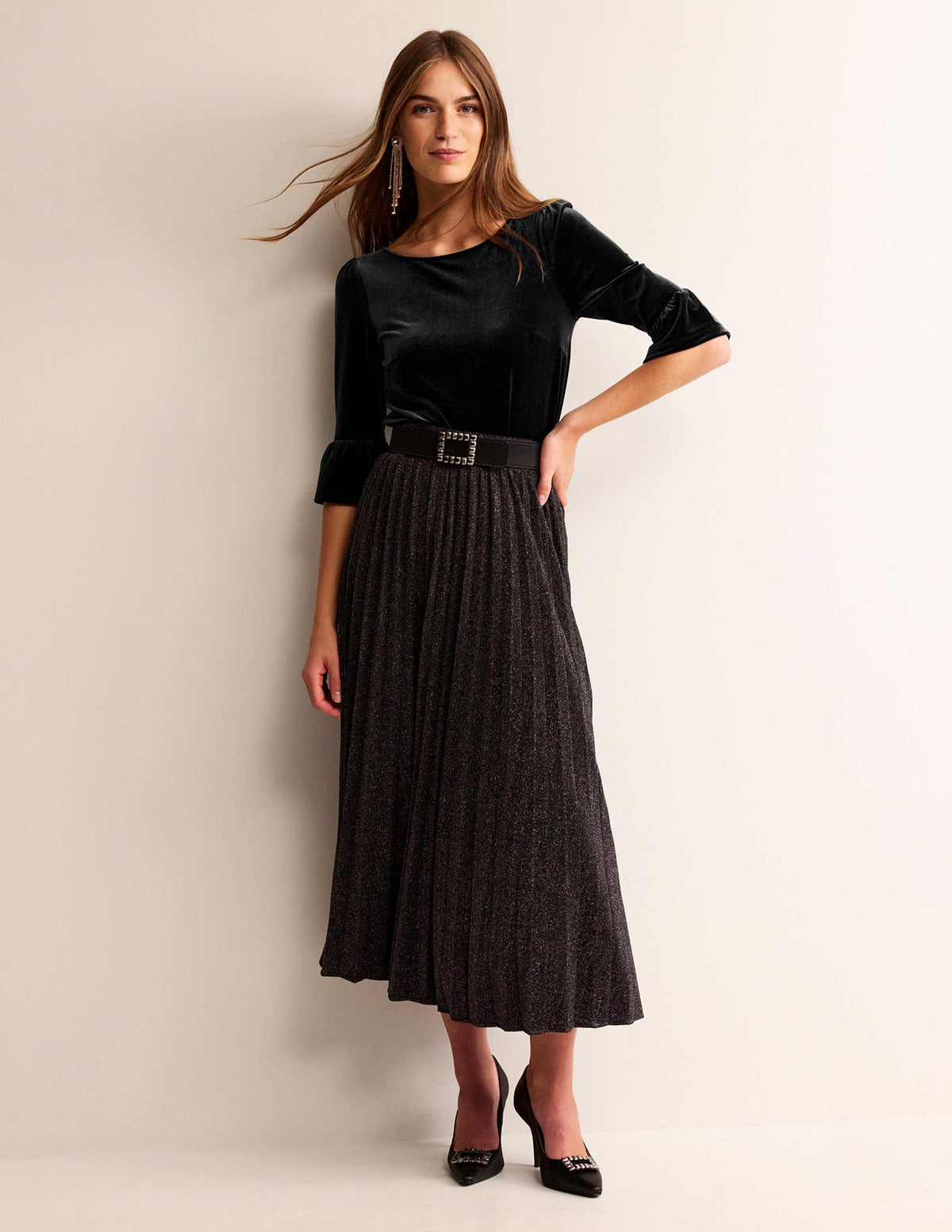Velvet Ruffle Cuff Top-Black-4