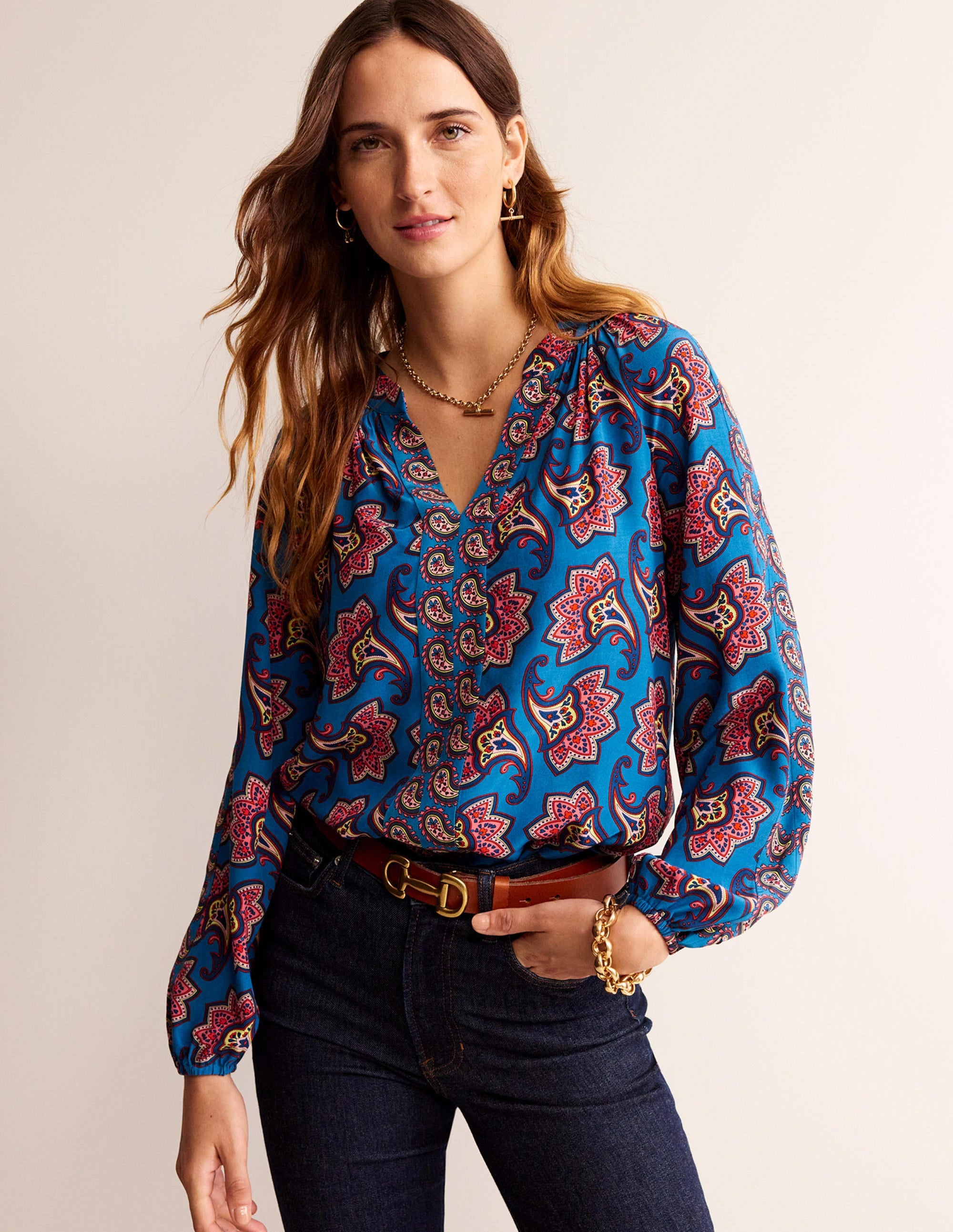 Border Print Raglan Top-Blue, Paisley Amaryllis - Image 1
