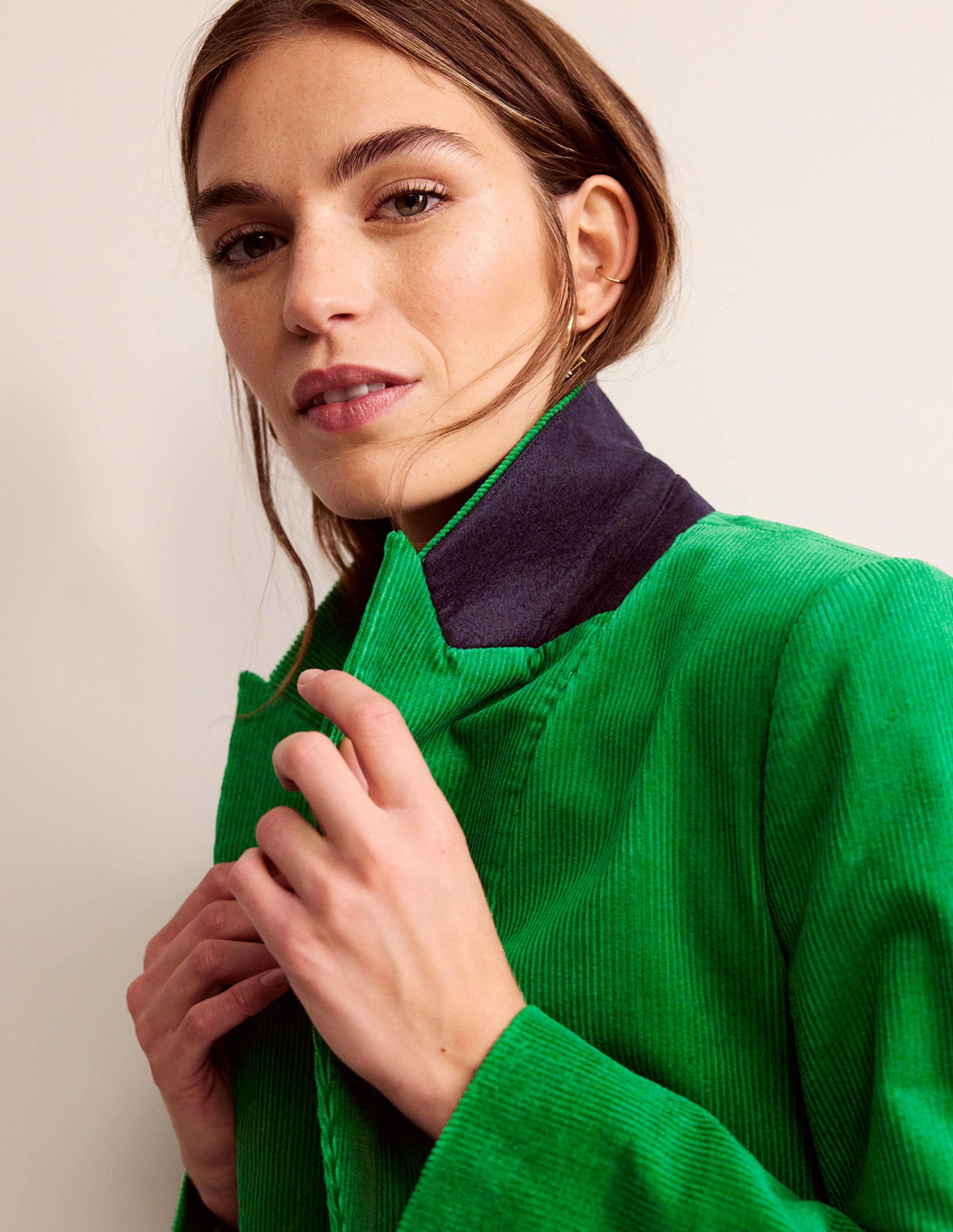 The Marylebone Cord Blazer-Highland Green - Image 4