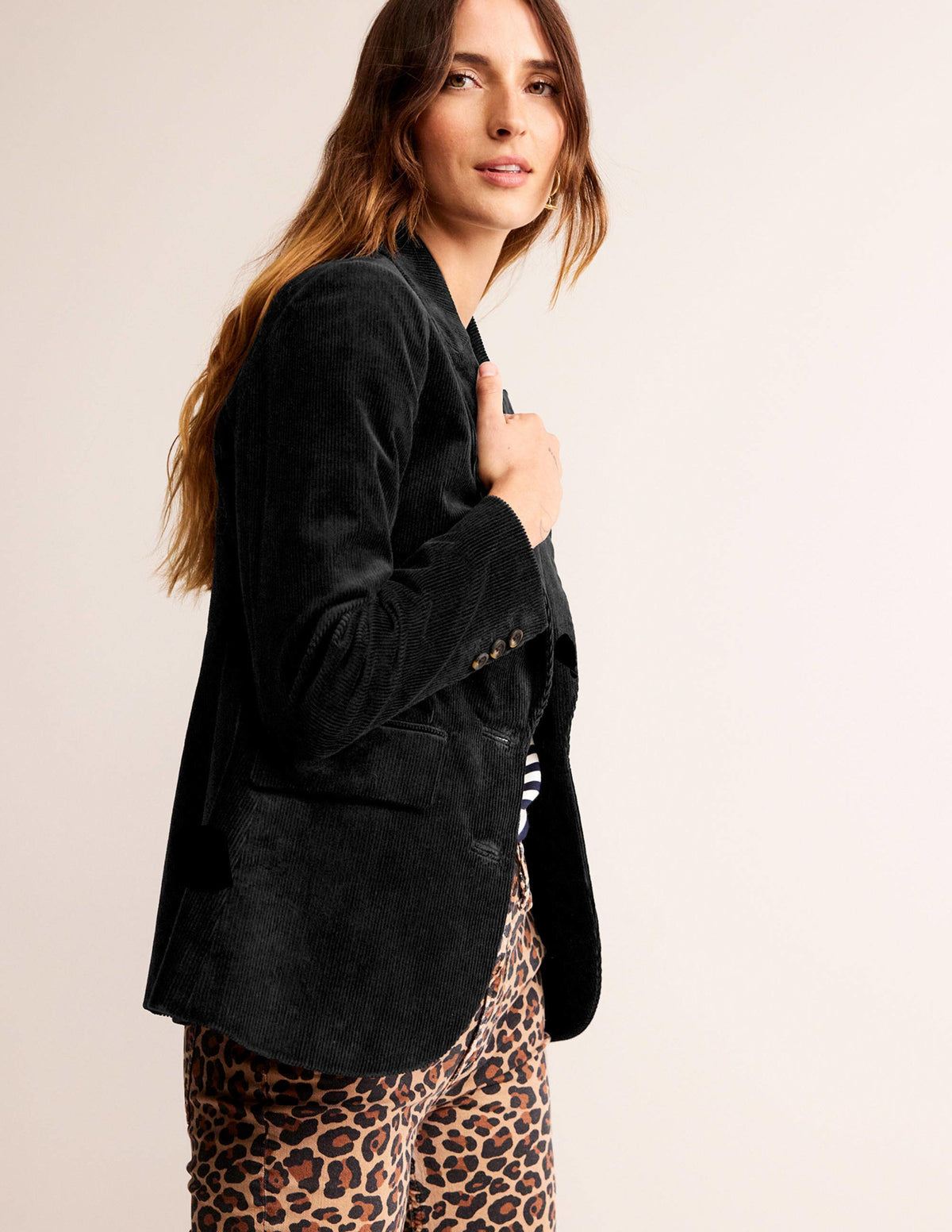 The Marylebone Cord Blazer-Black-4