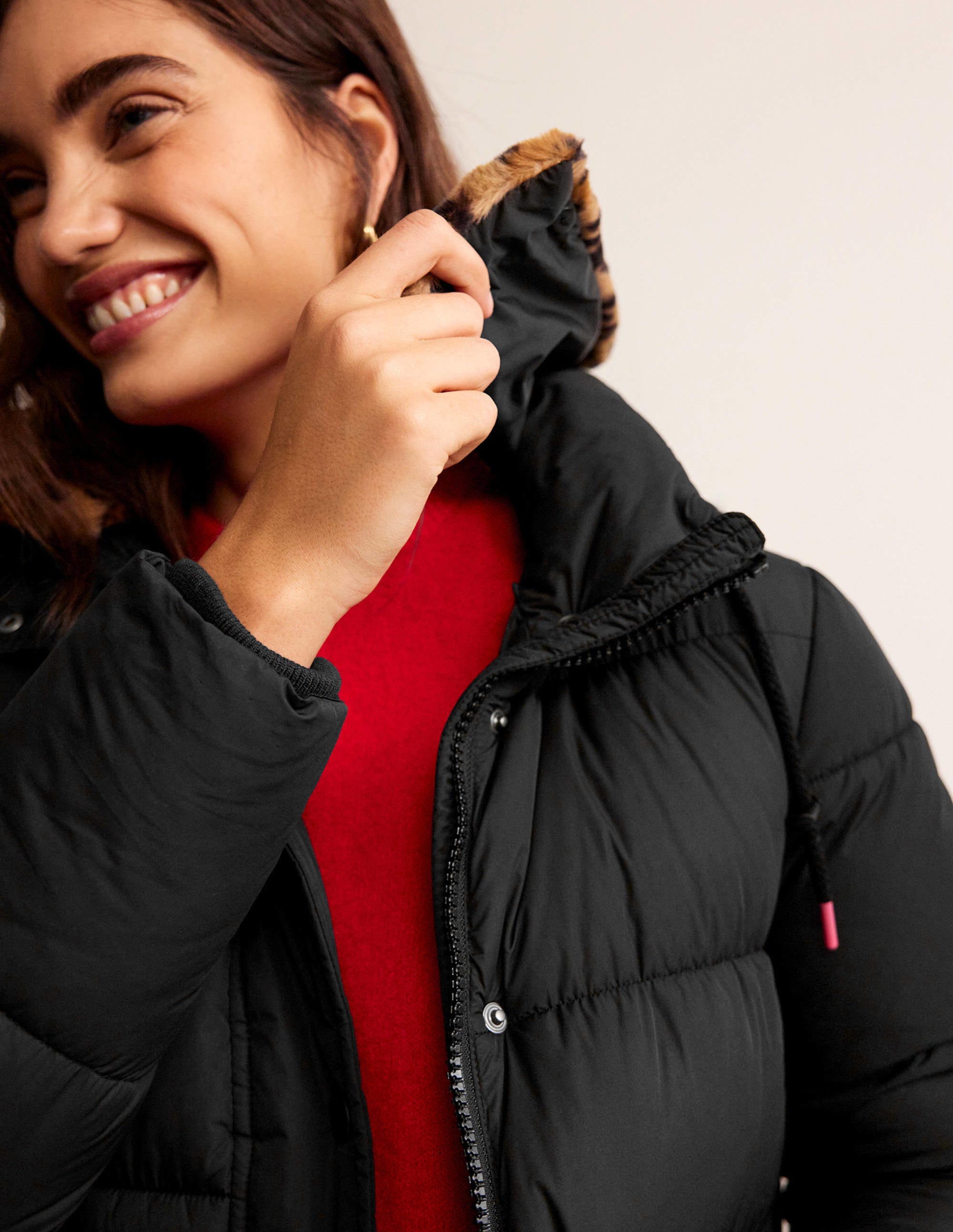 Bamburgh Puffer Coat-BLACK - Image 4