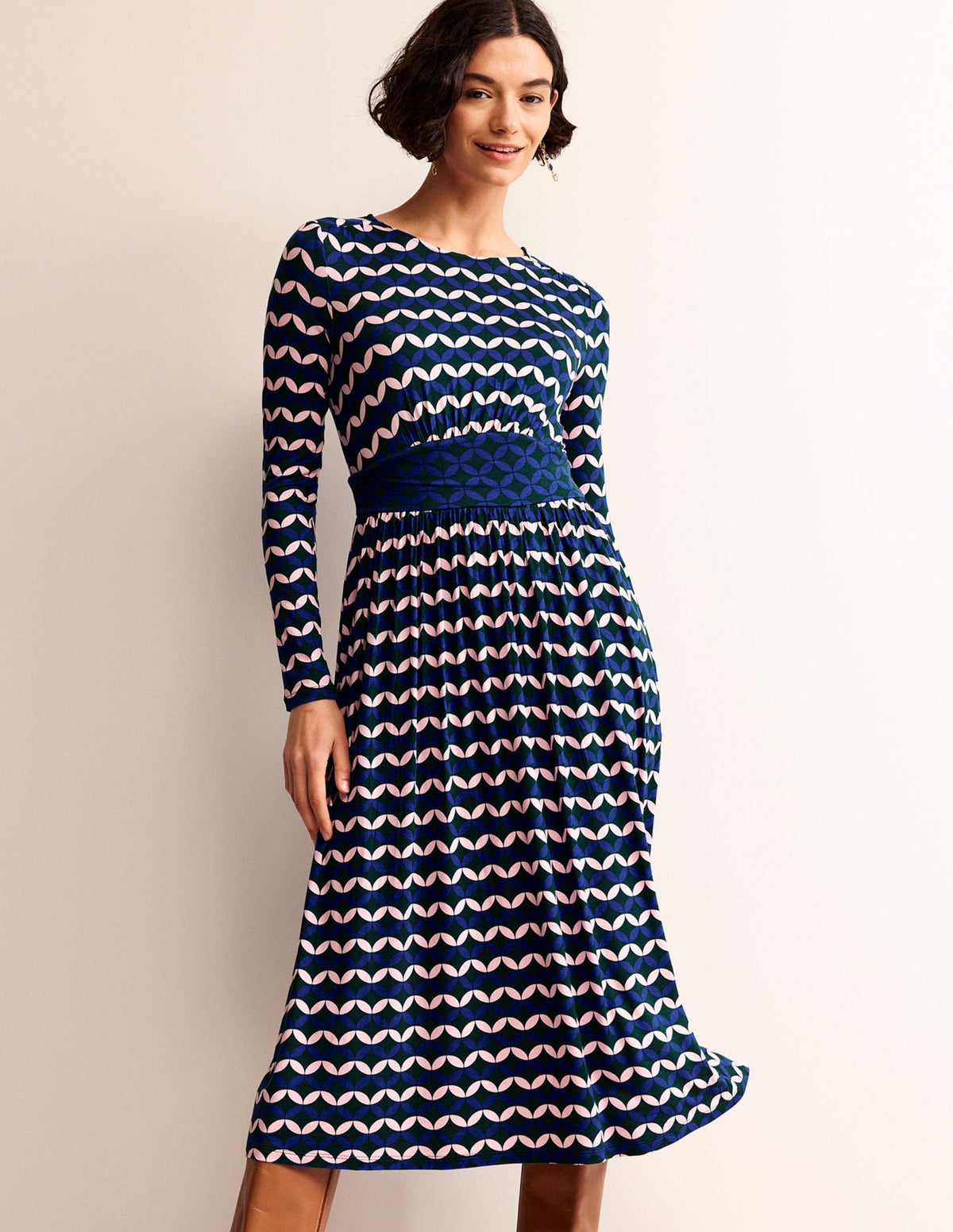 Thea Long Sleeve Midi Dress-Surf The Web, Diamond Terrace - Image 4