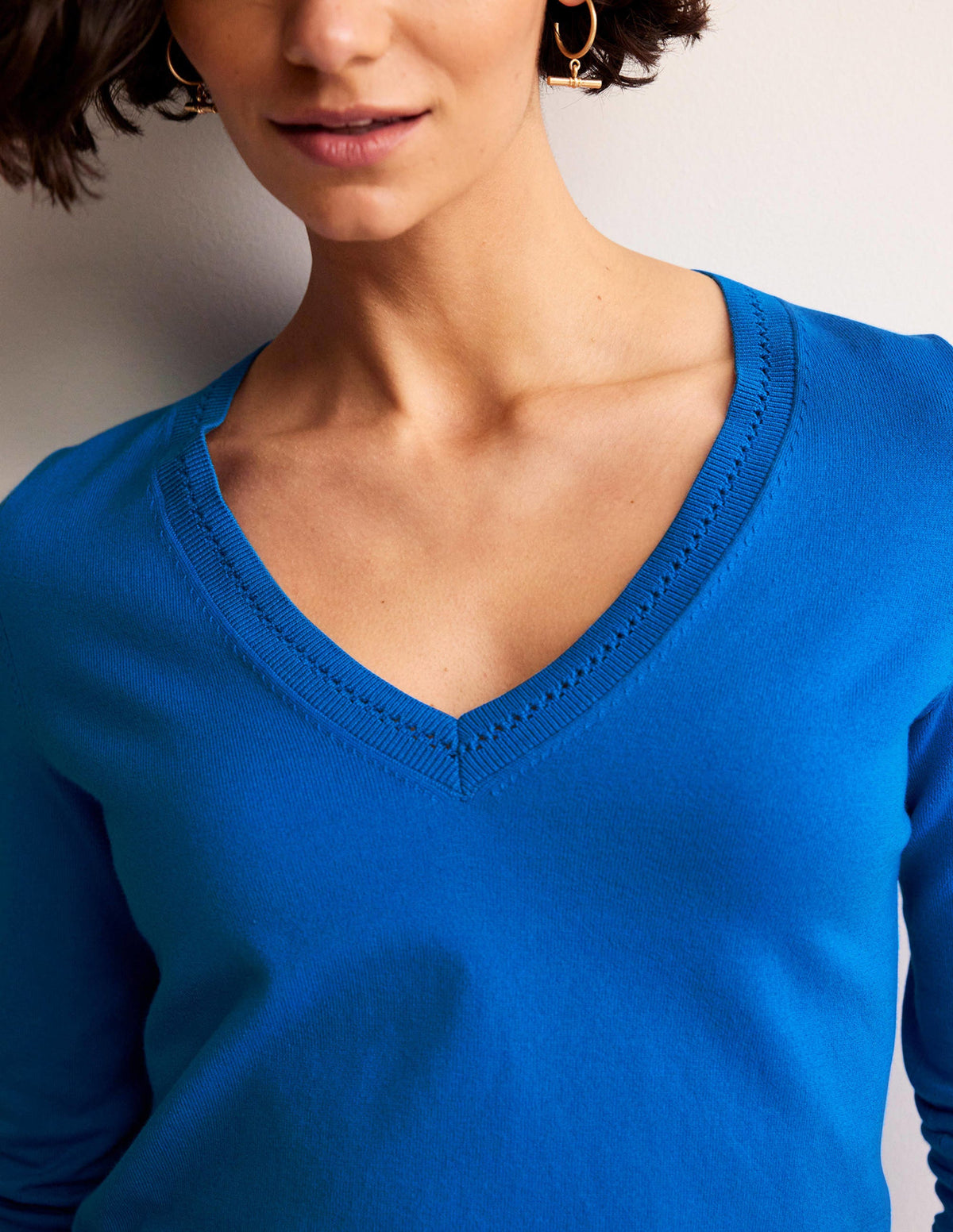 Catriona Cotton V-Neck Jumper-Brilliant Blue - Image 2