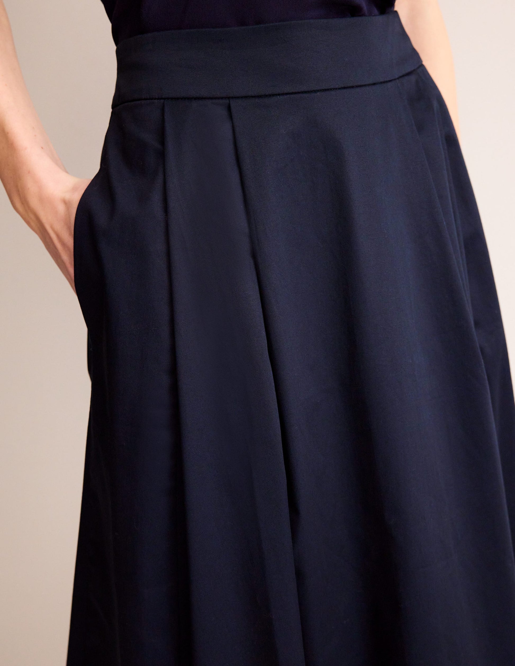 Isabella Cotton Sateen Skirt-Navy-2