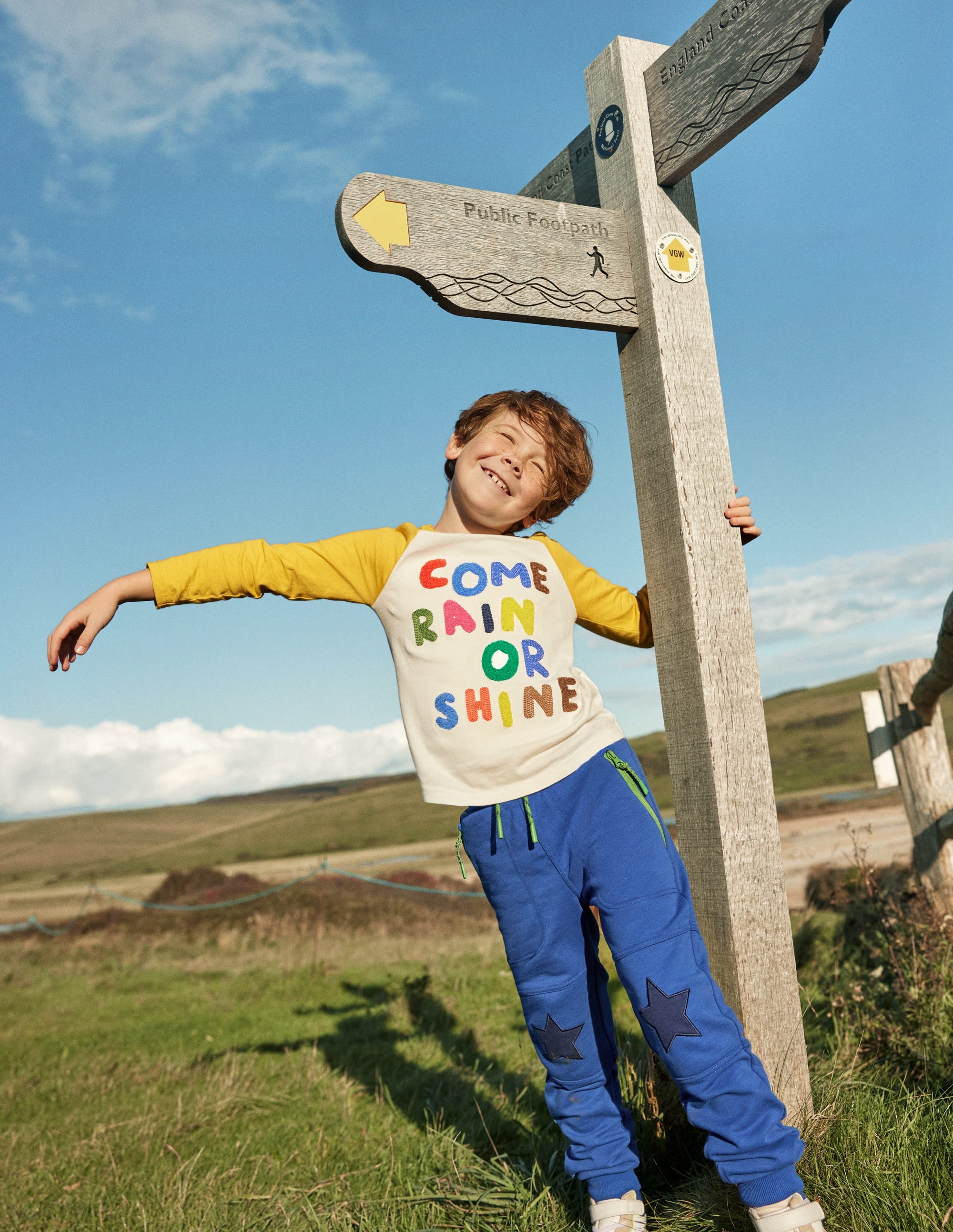 Joyful Raglan T-shirt-Ivory/Gooseberry Yellow - Image 4