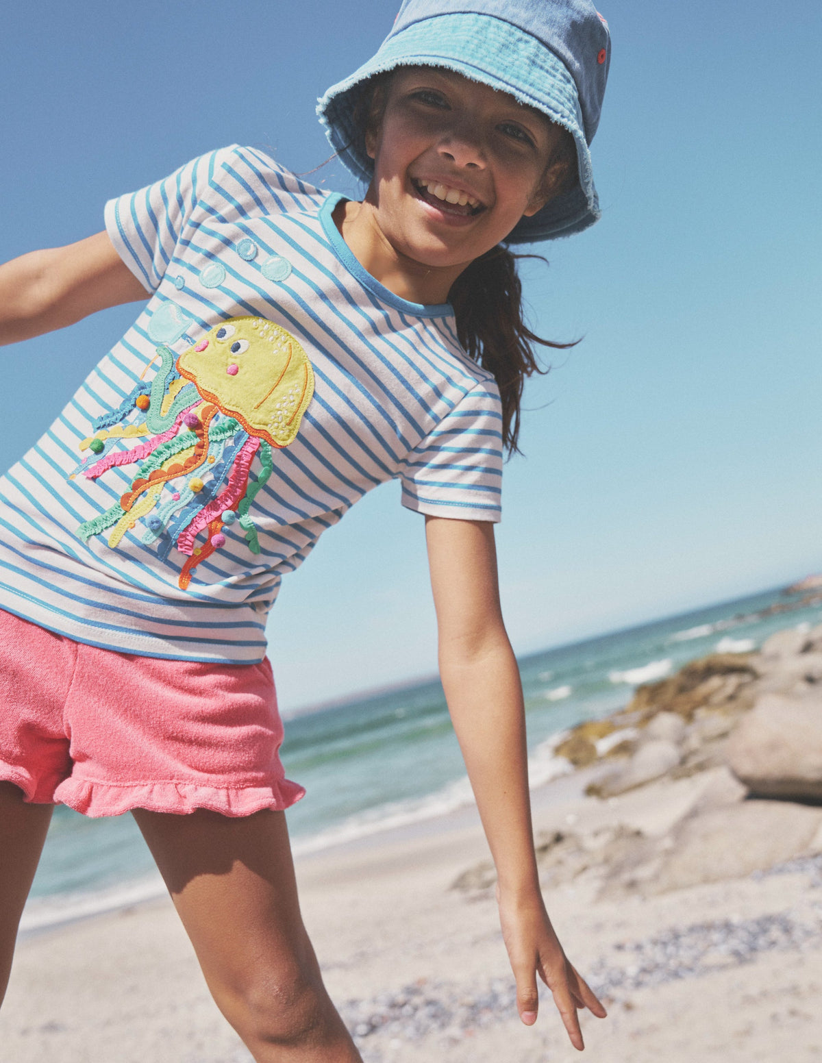 Short Sleeve Appliqué T-shirt-Ivory/ Corsica Blue Jellyfish-4