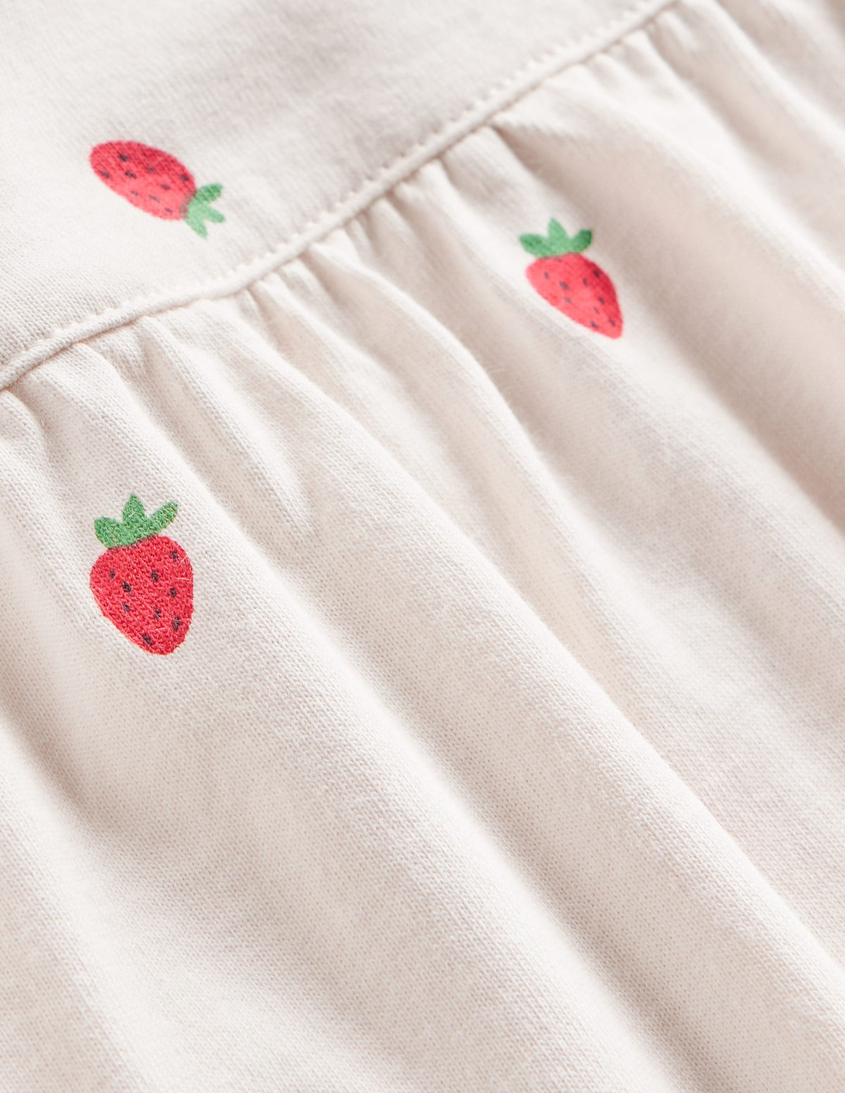 Short-Sleeve Nightie-Ivory Strawberry-3