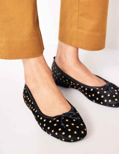 Kitty Flexi Sole Ballet Flats-Black and Camel Spot