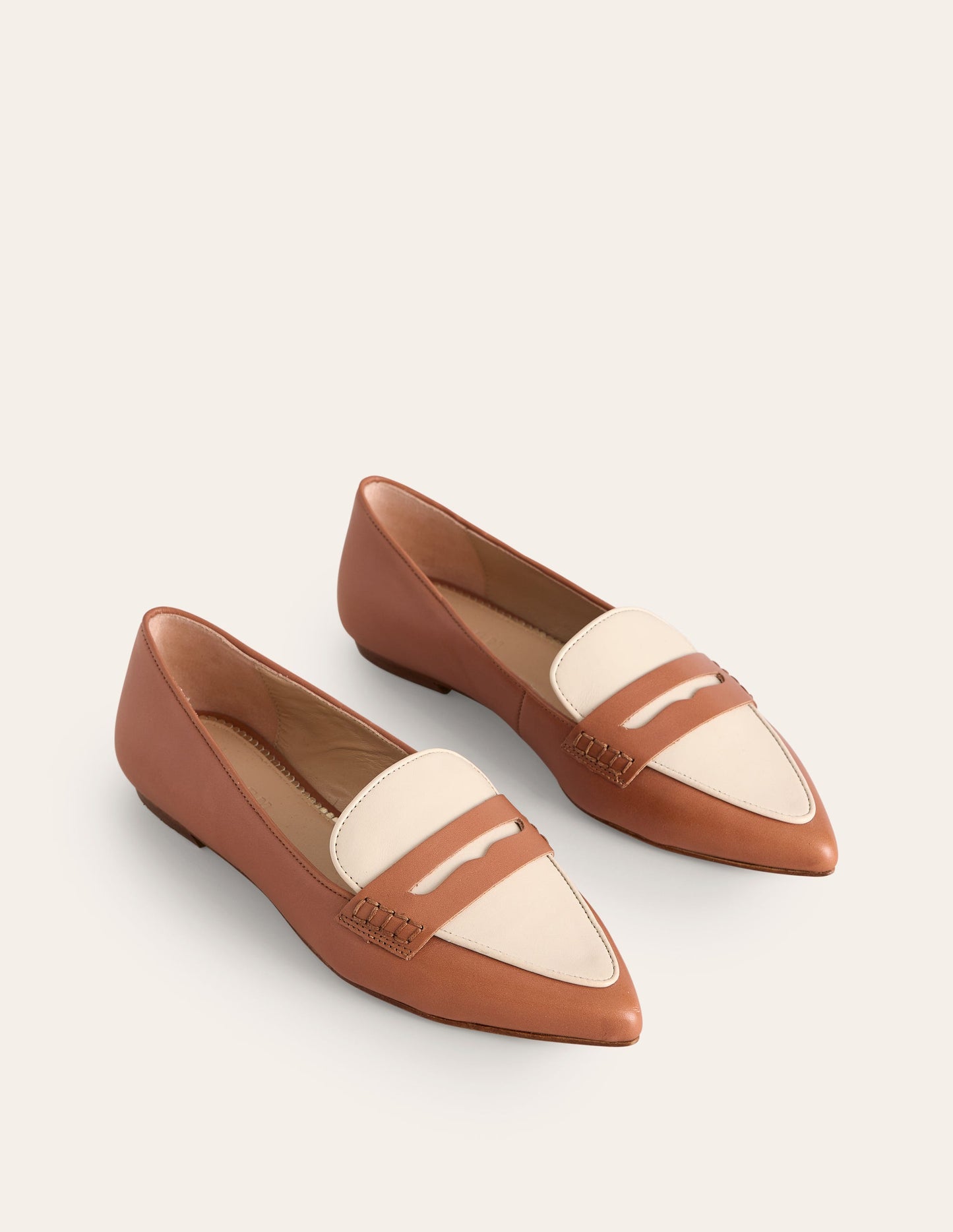 Pointed Loafers-Tan/Ecru