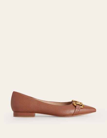 Iris Snaffle Ballet Flats-Tan