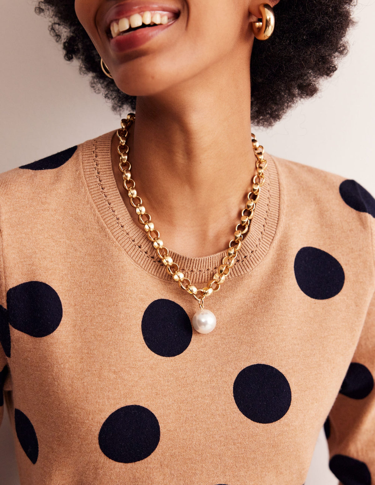 Chunky Faux Pearl Necklace-Gold - Image 1