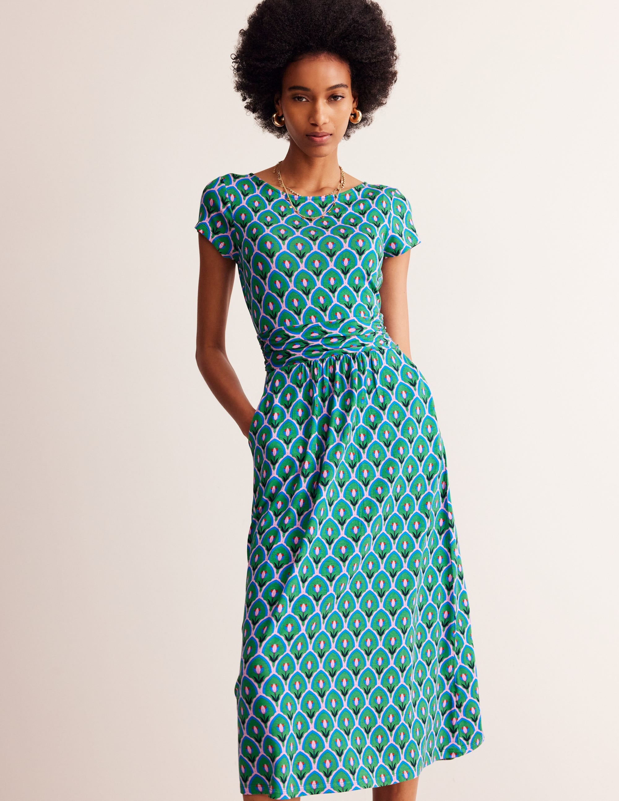 Amelie Jersey Midi Dress-Rich Emerald, Tulip Scallop - Image 4