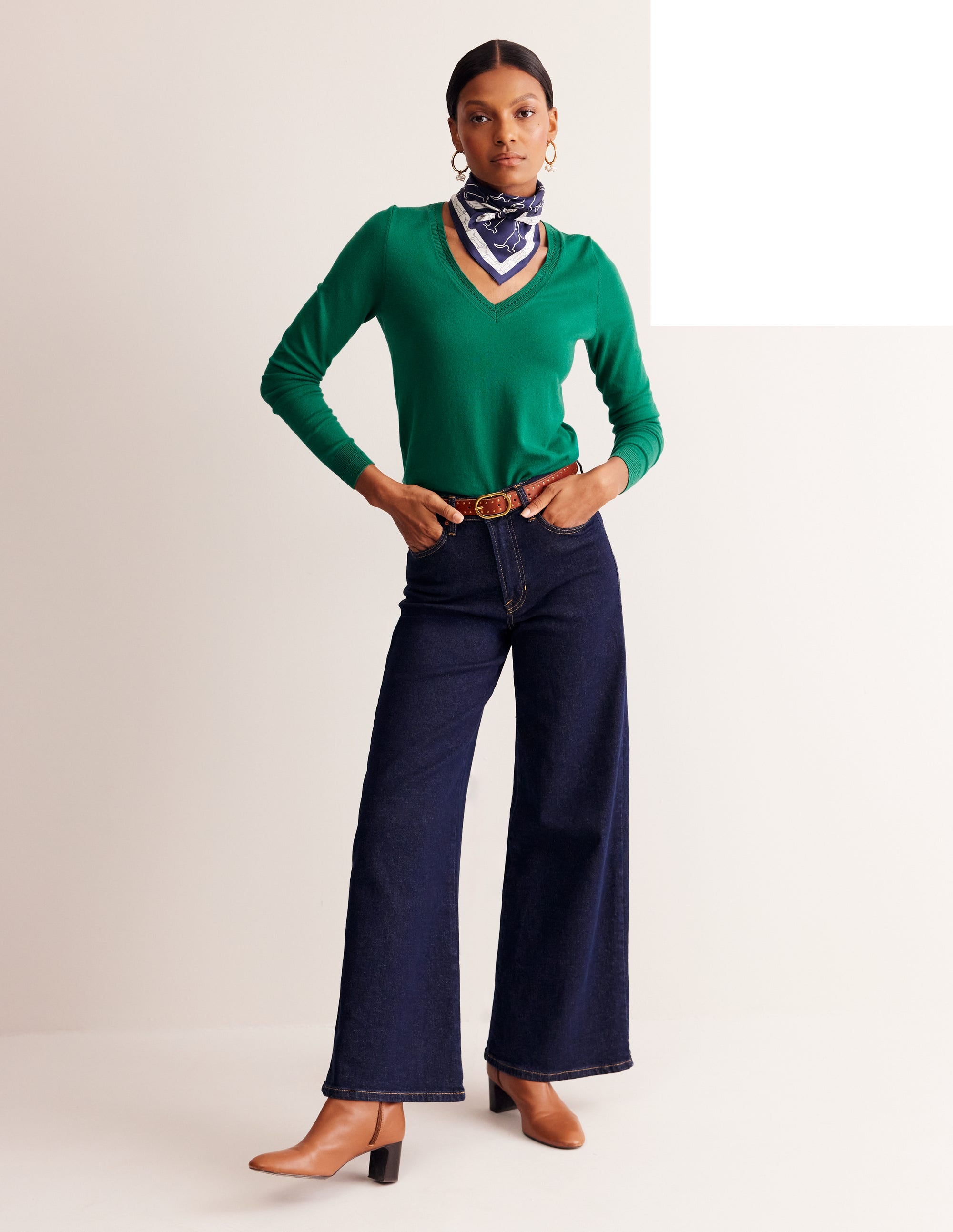 Catriona Cotton V-Neck Jumper-Malachite Green - Image 4
