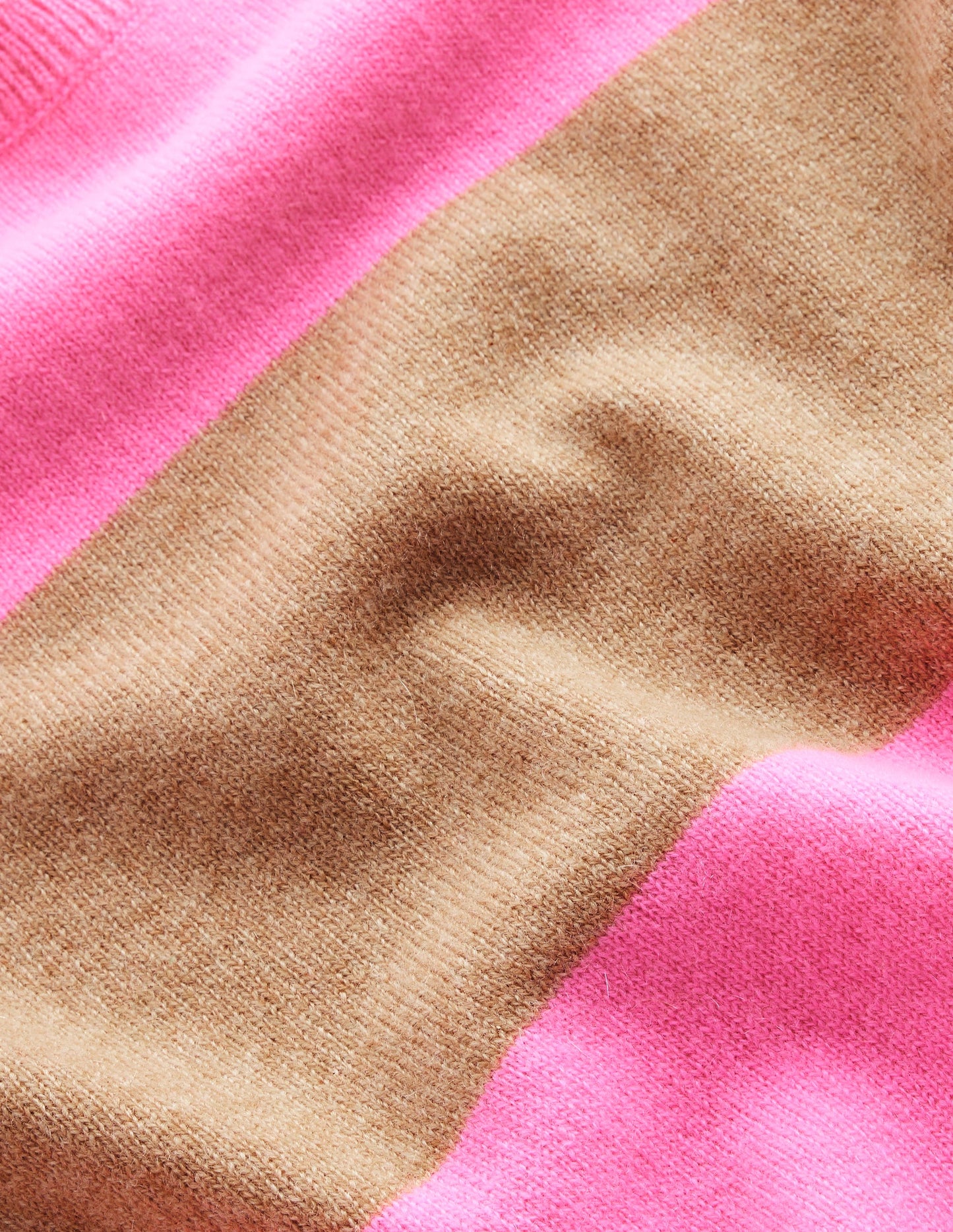 Eva Cashmere Vest-Camel Melange/ Fluro Pink