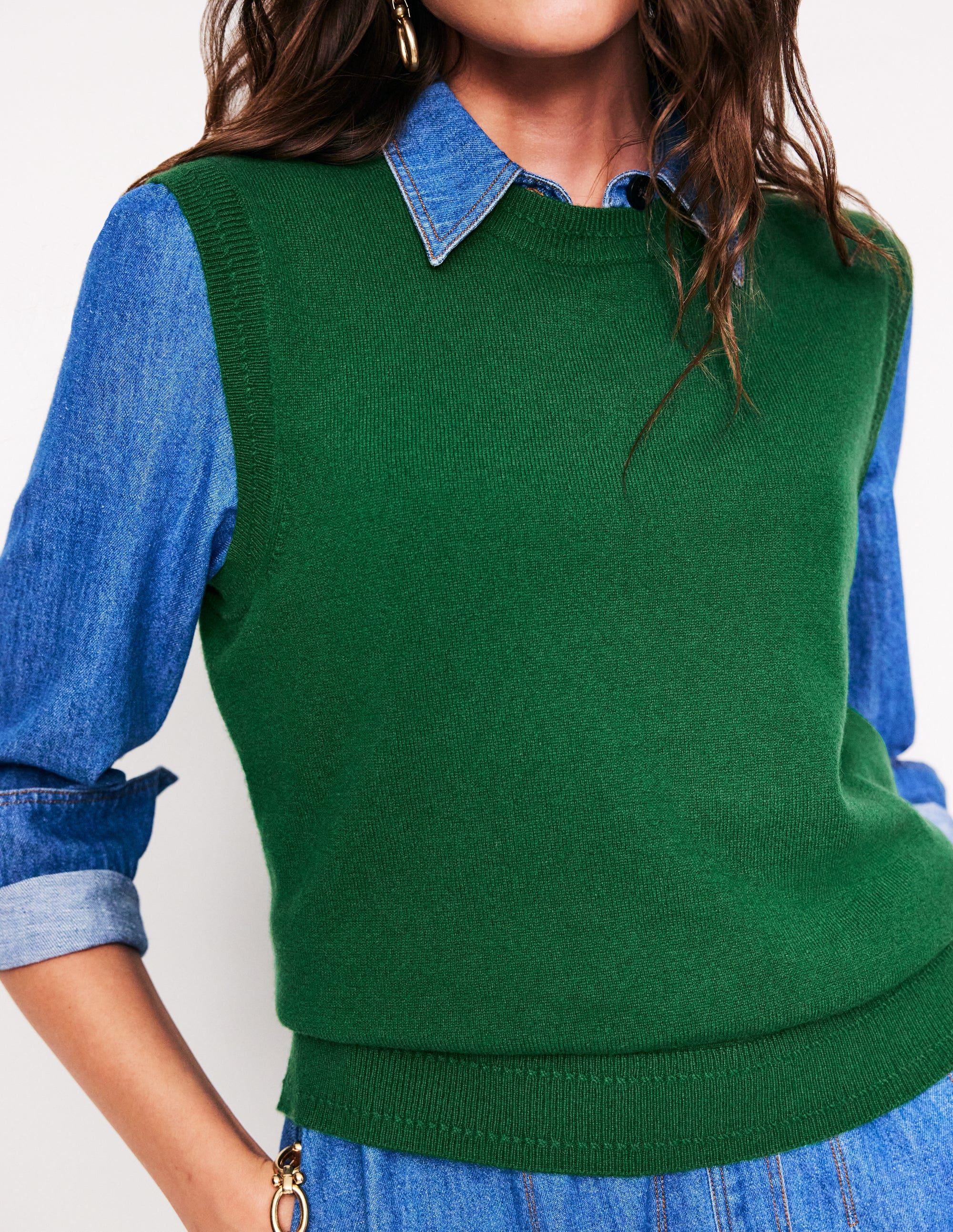 Eva Cashmere Vest-Pine Green - Image 2