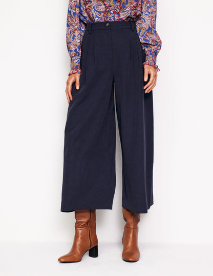 Tailored Cropped Pants-Navy