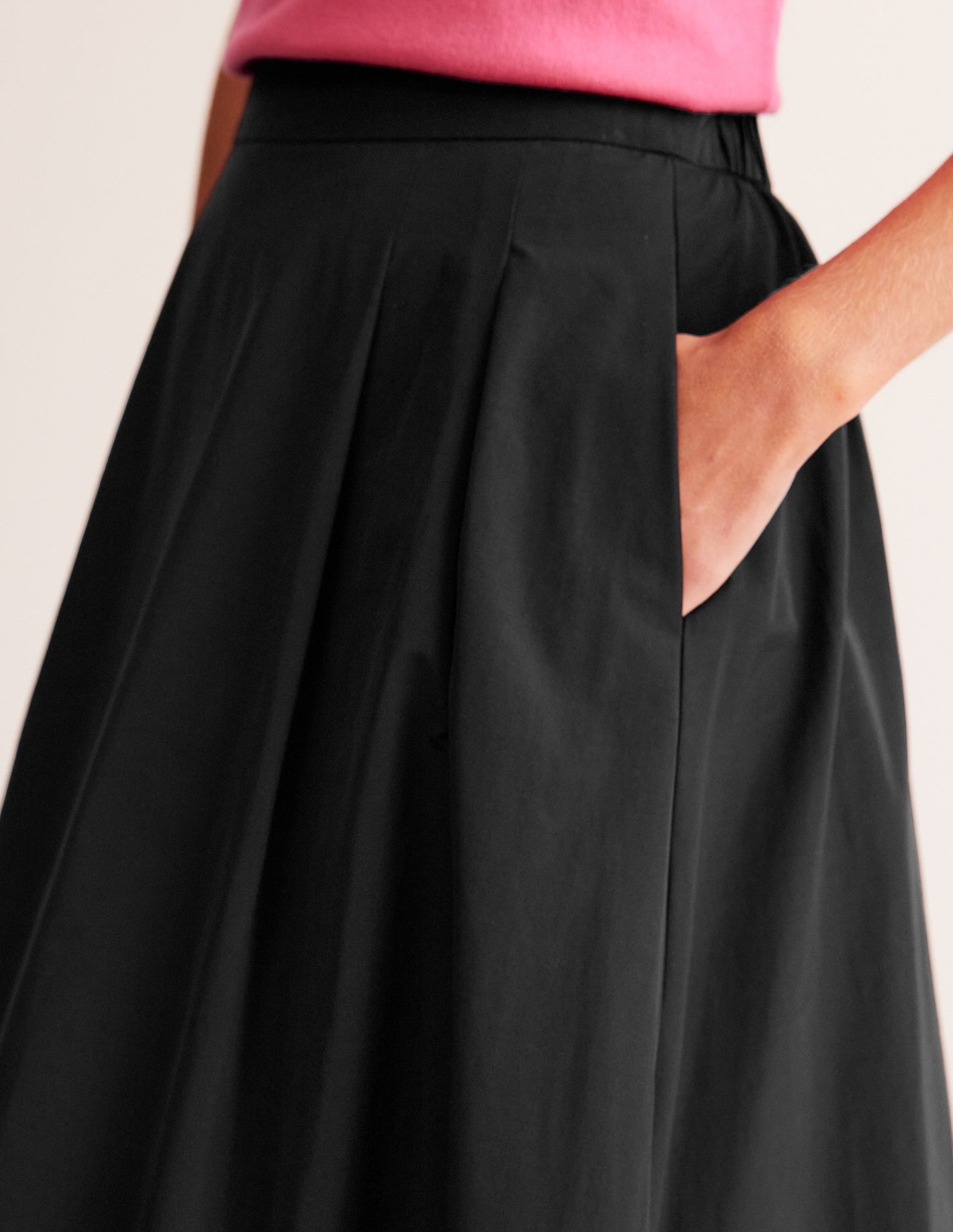 Isabella Taffeta Midi Skirt-Black