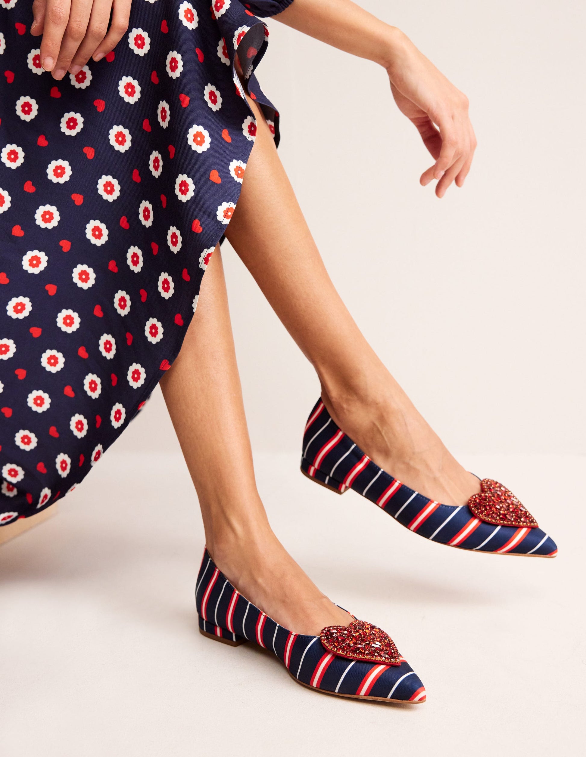 Heart Embellished Flat Point-Navy Stripe-1