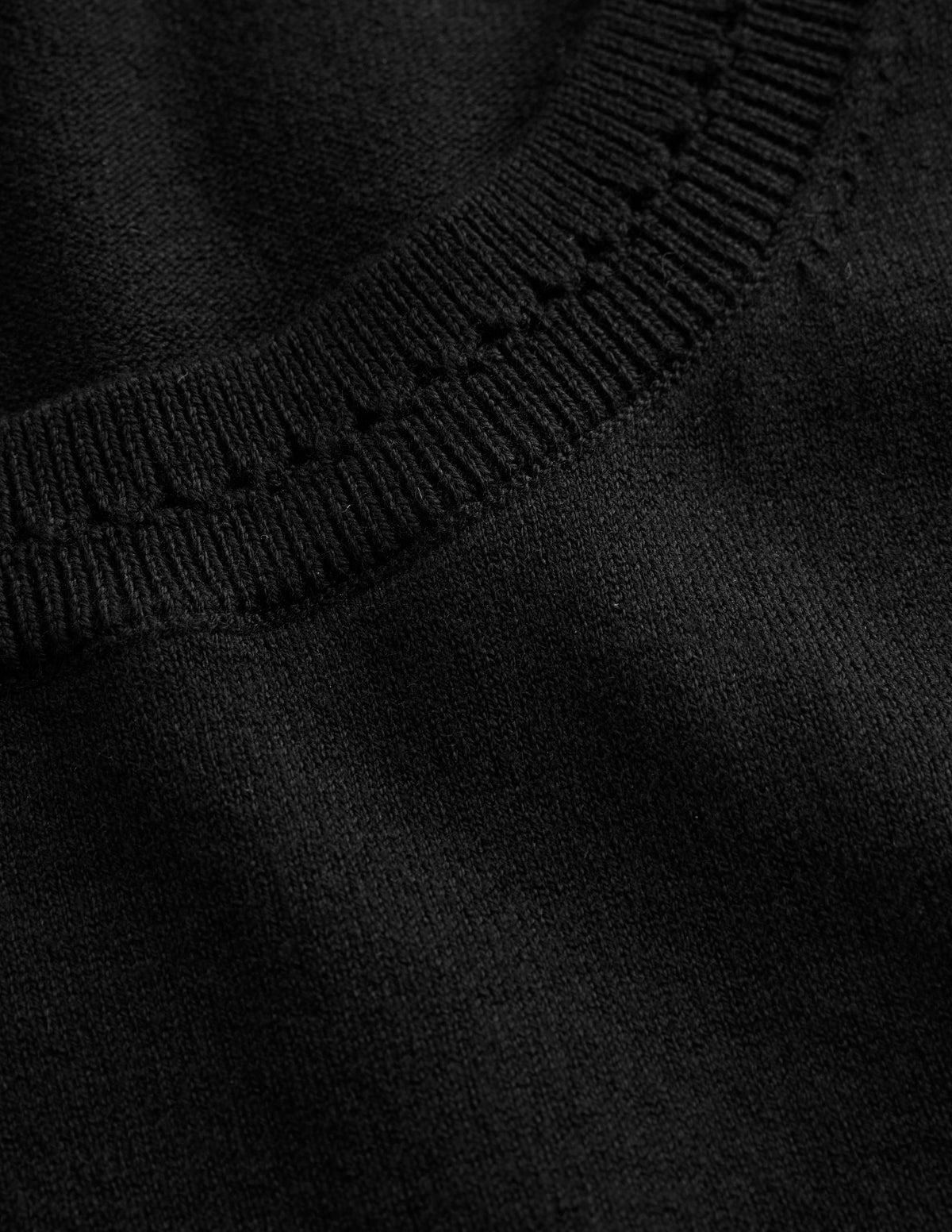Catriona Crew Neck Cotton Vest-Black - Image 8