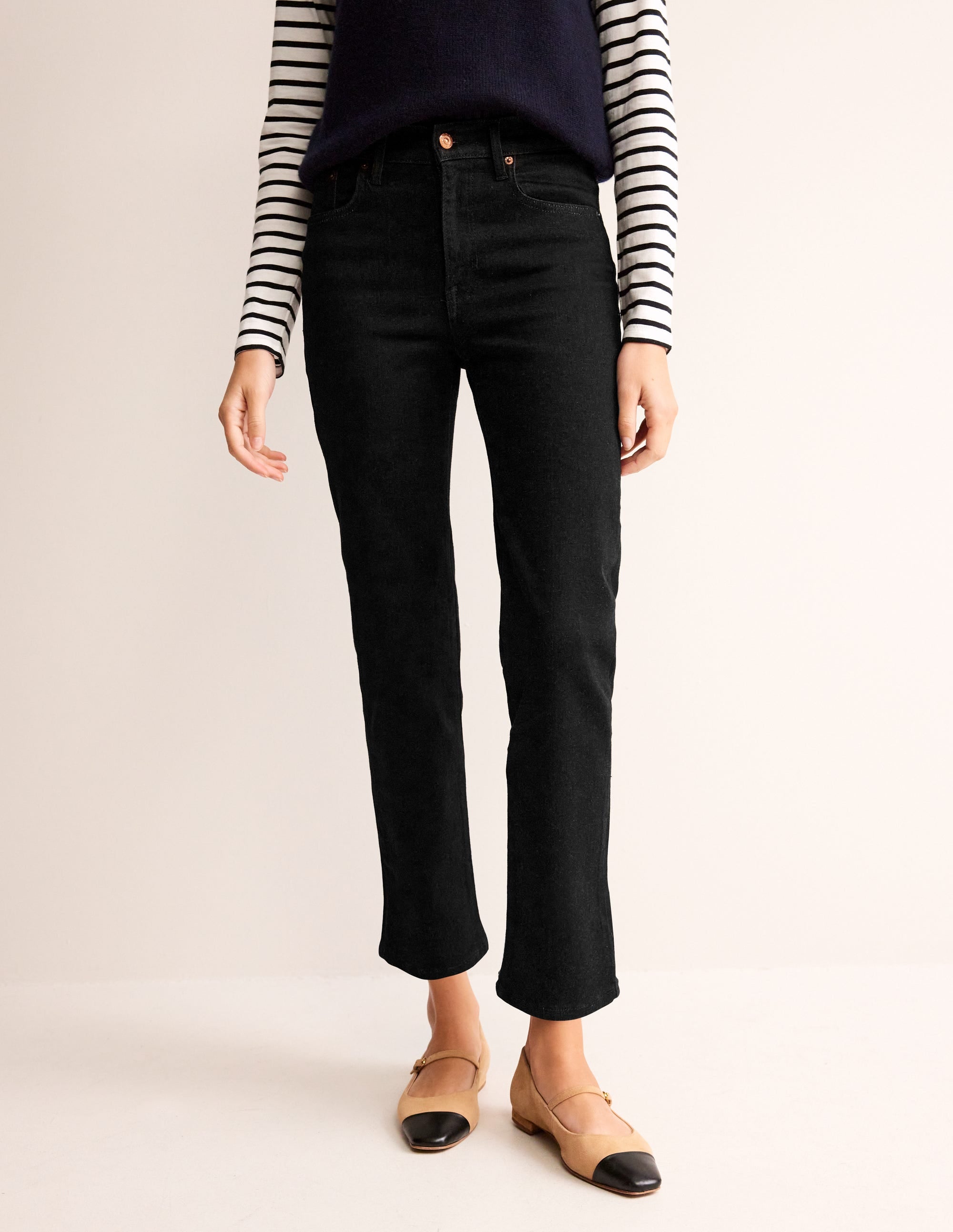 Mid Rise Slim Leg Jeans-Black - Image 4