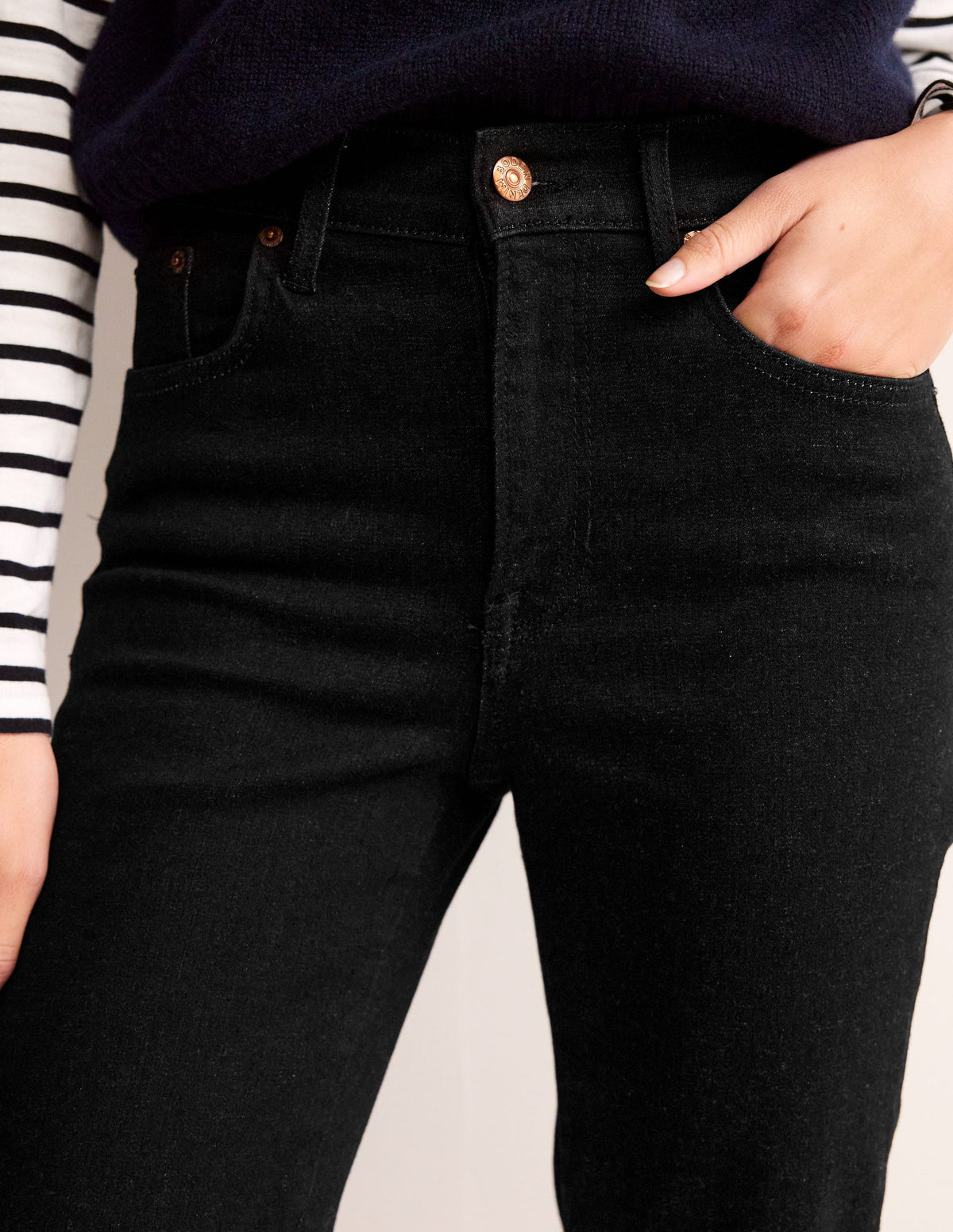 Mid Rise Slim Leg Jeans-Black - Image 5