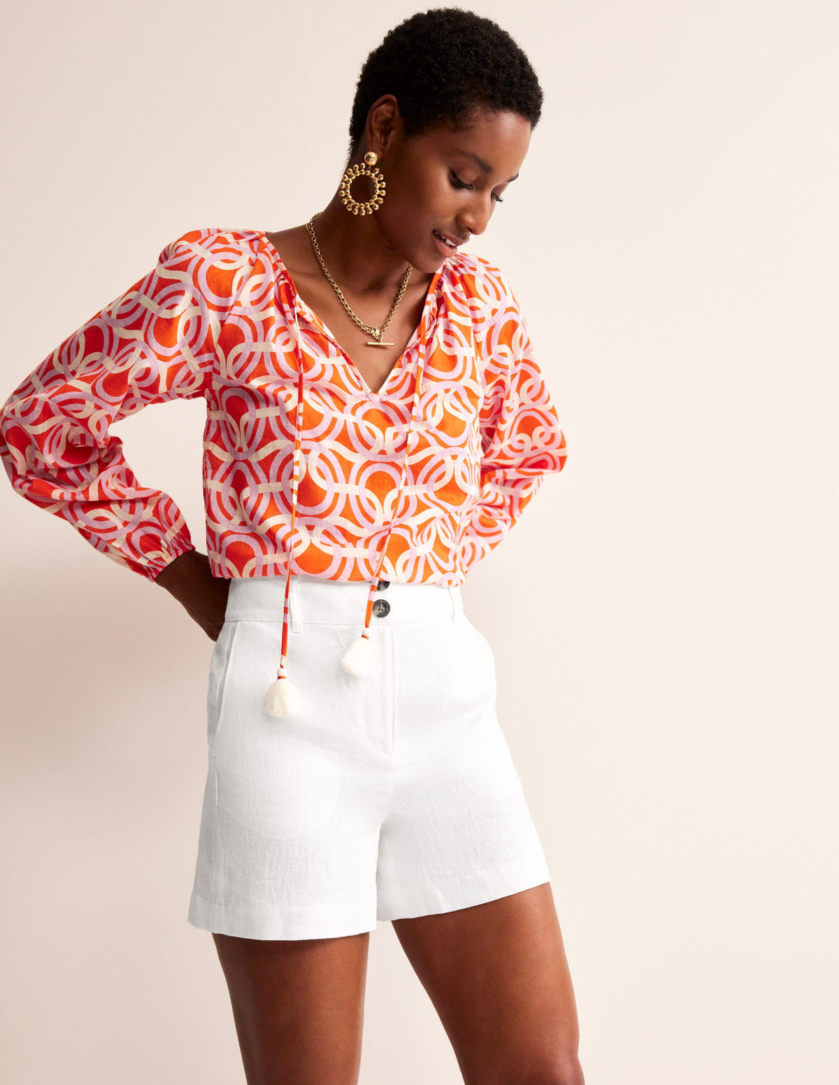 Westbourne Linen Shorts-White - Image 1