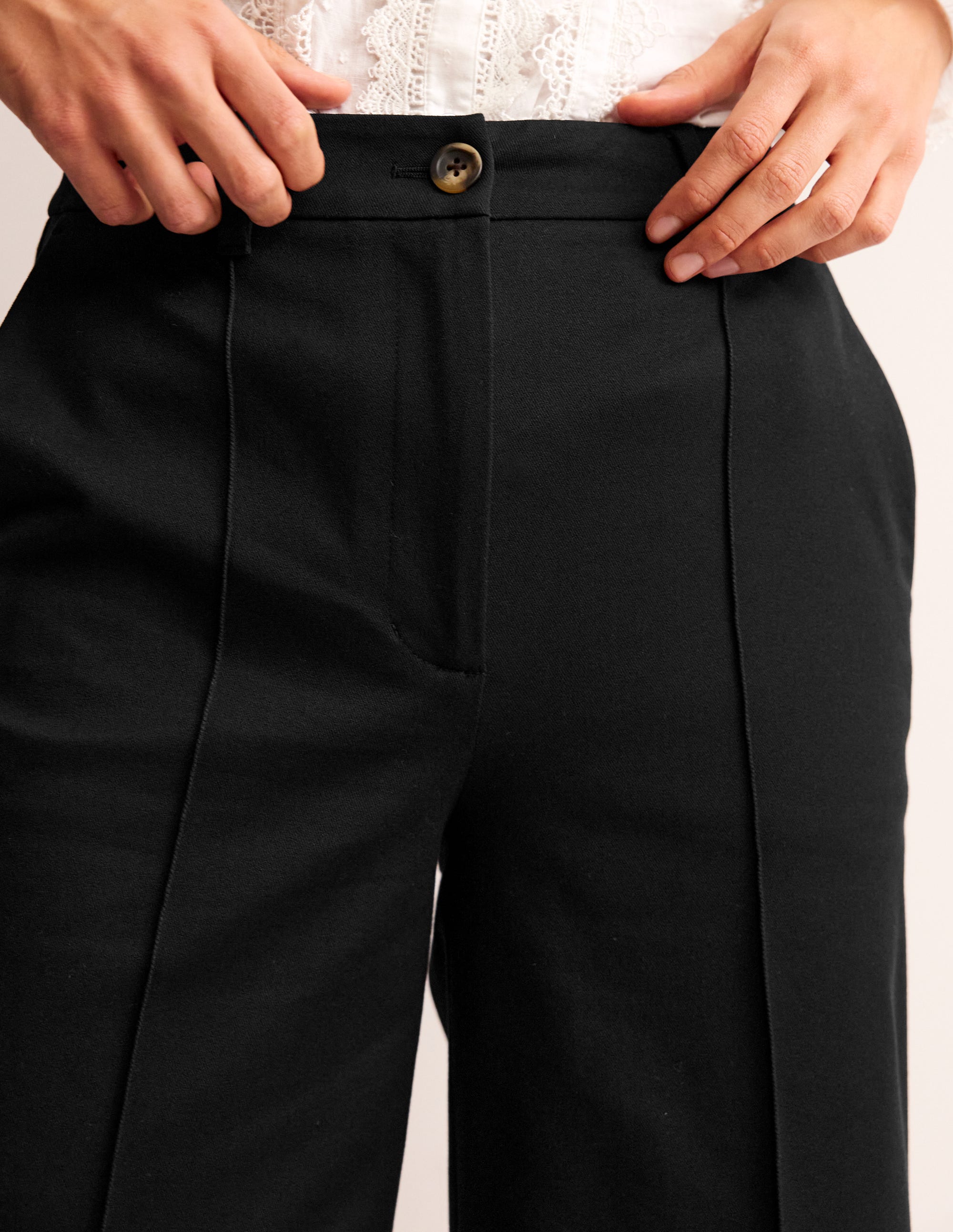 Clean Wide Crop-Black - Image 2