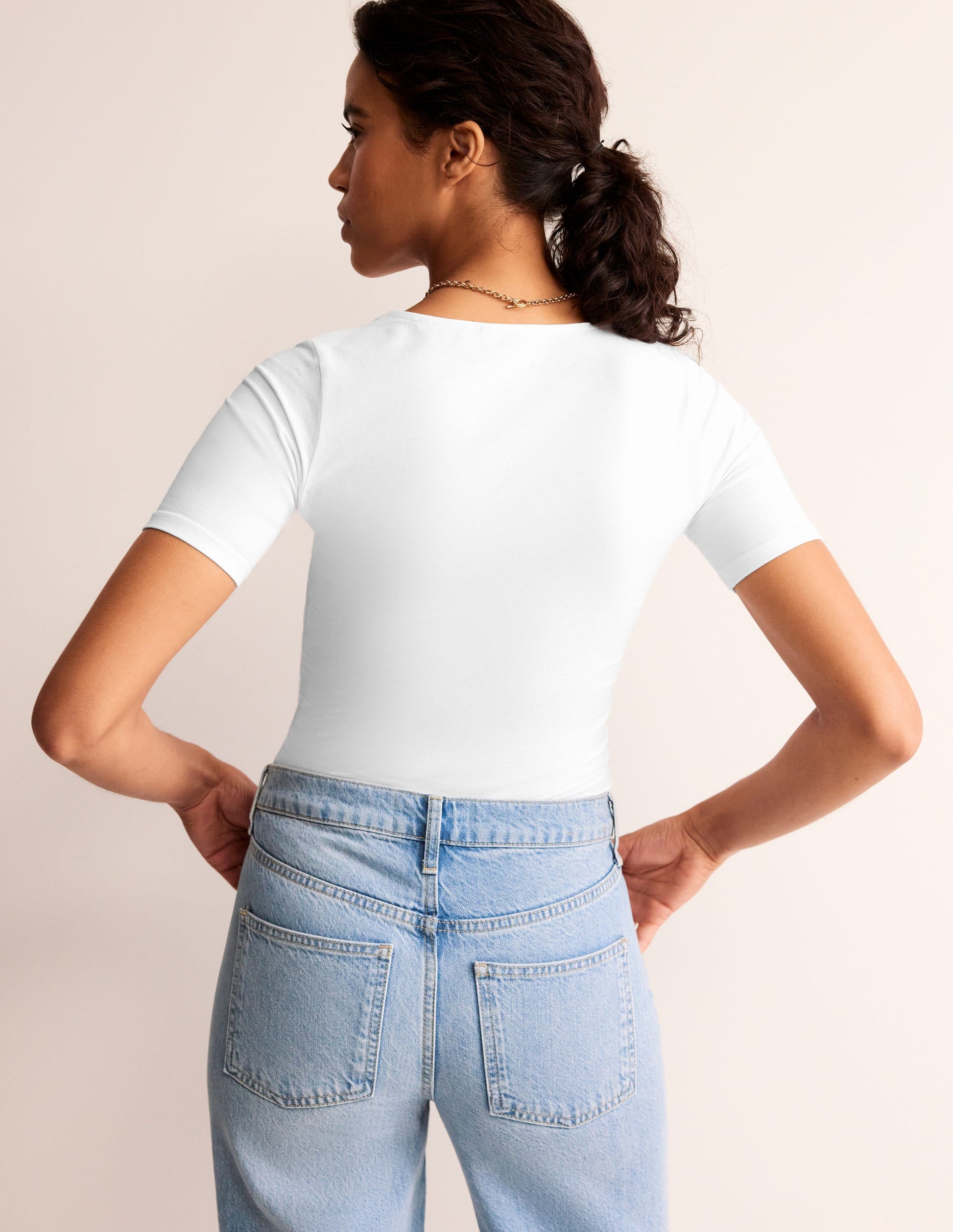 Double Layer Scoop T-shirt-White-3