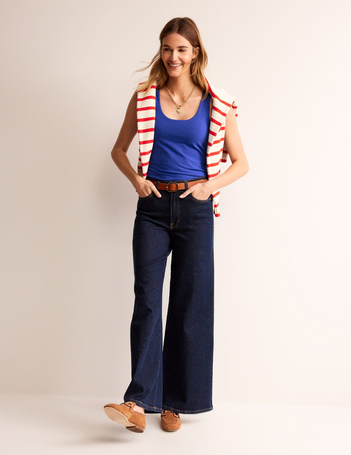 Double Layer Scoop Neck Vest-Surf the Web - Image 4