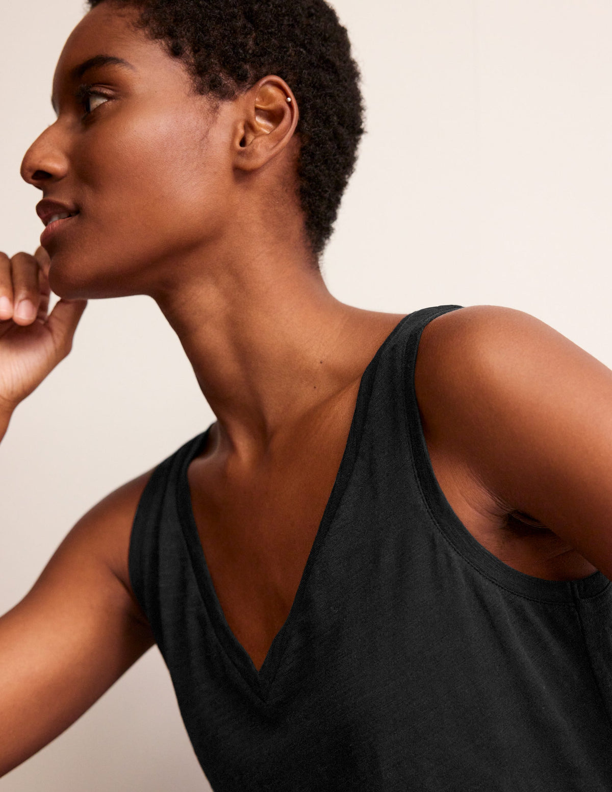 Regular V-Neck Slub Vest-Black - Image 3