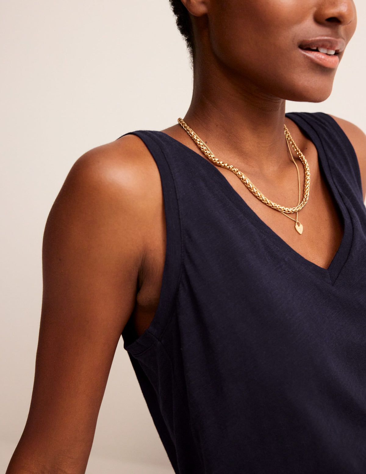 Regular V-Neck Slub Vest-Navy - Image 2