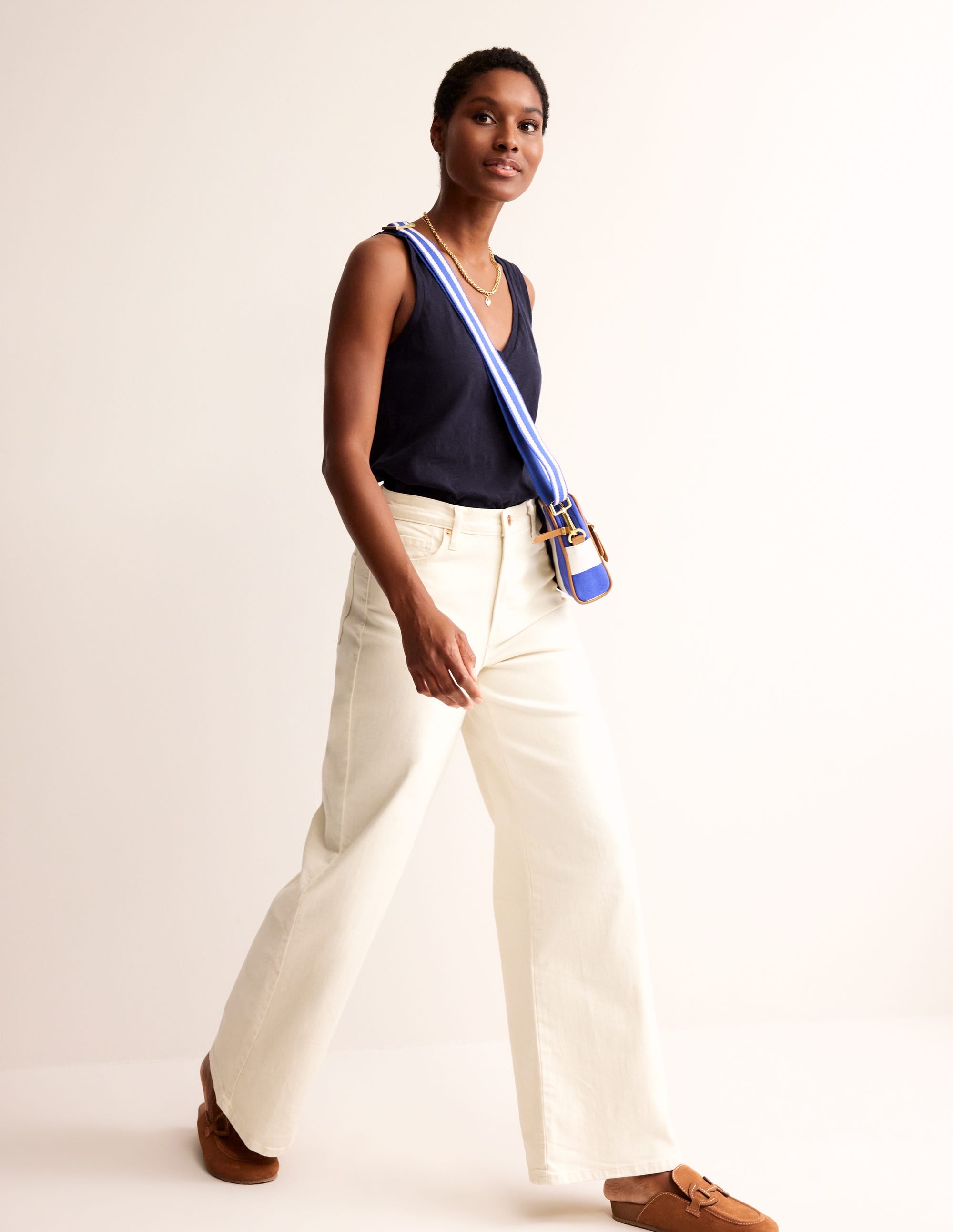 Regular V-Neck Slub Vest-Navy - Image 5