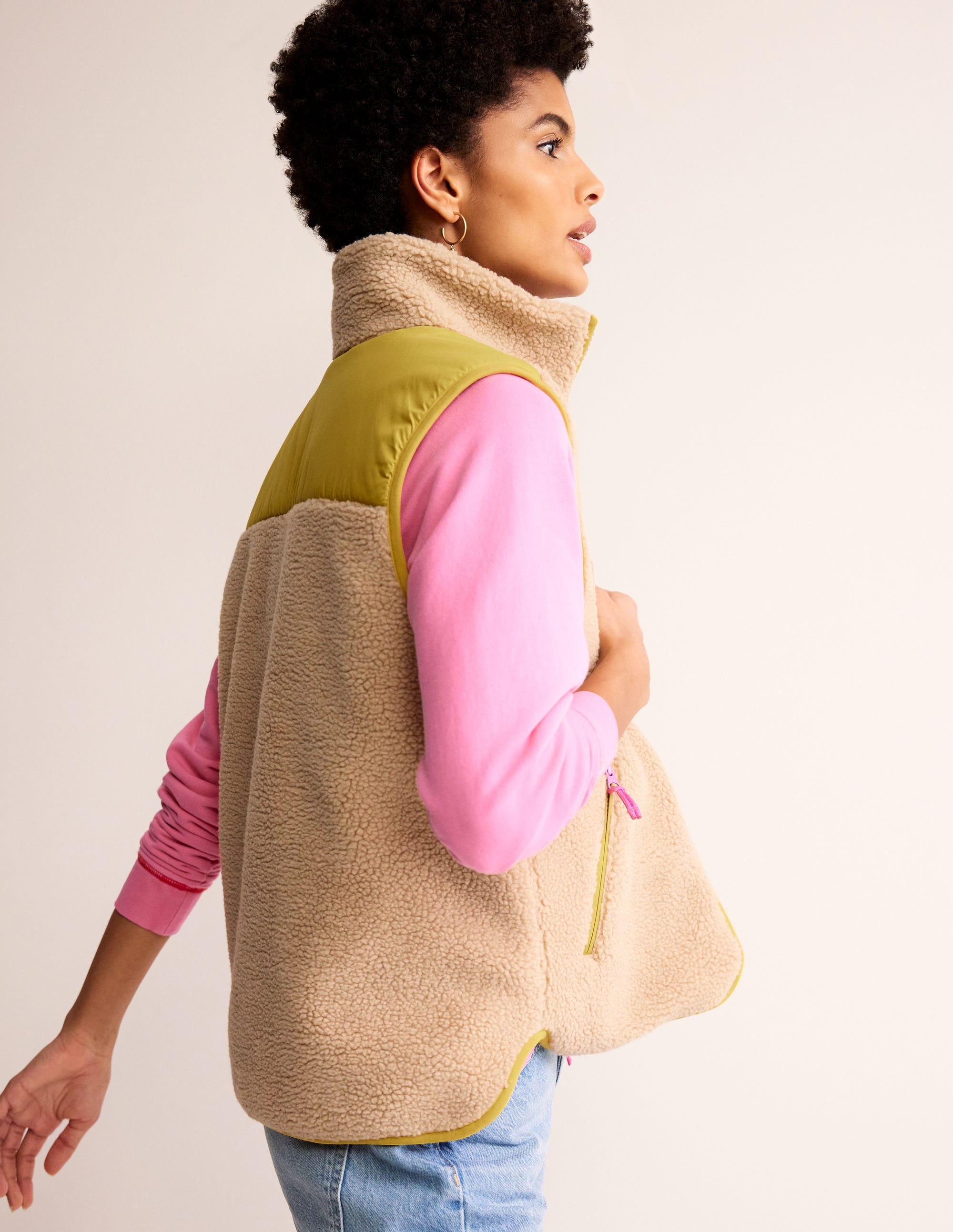 Borg Vest-Mulberry, Antique Moss - Image 1