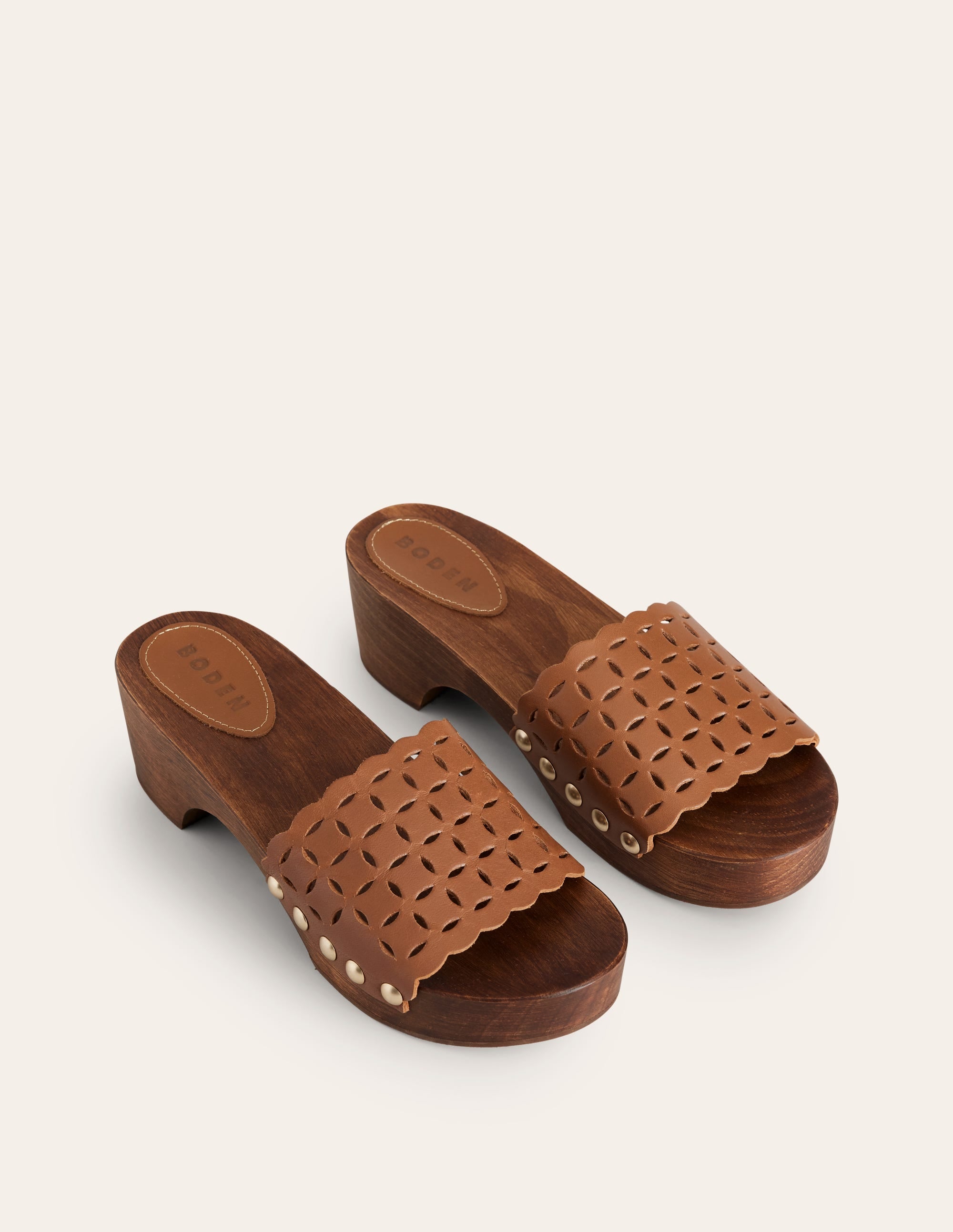Cut Out Detail Clogs-Tan - Image 3