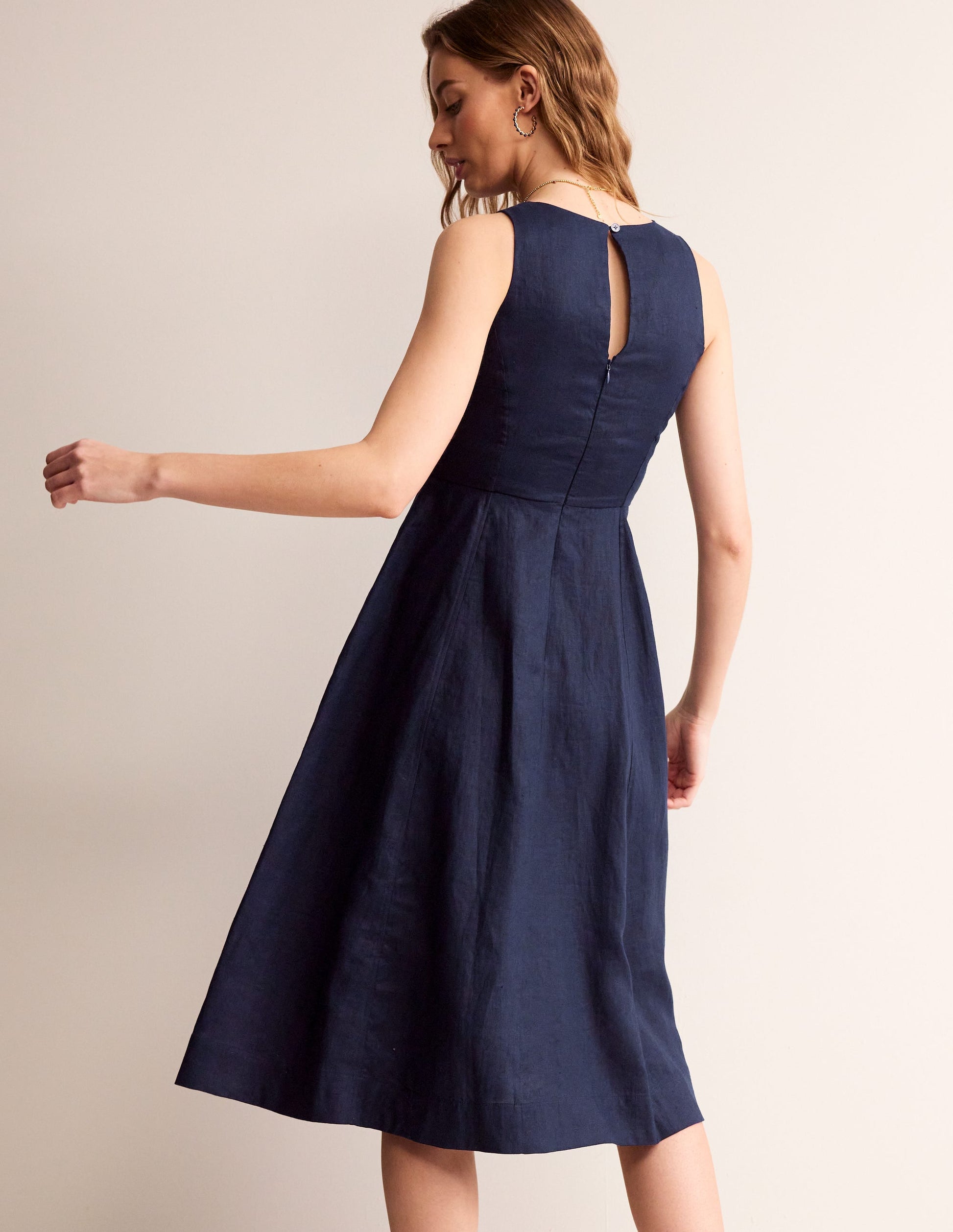 Carla Linen Midi Dress-Navy-3
