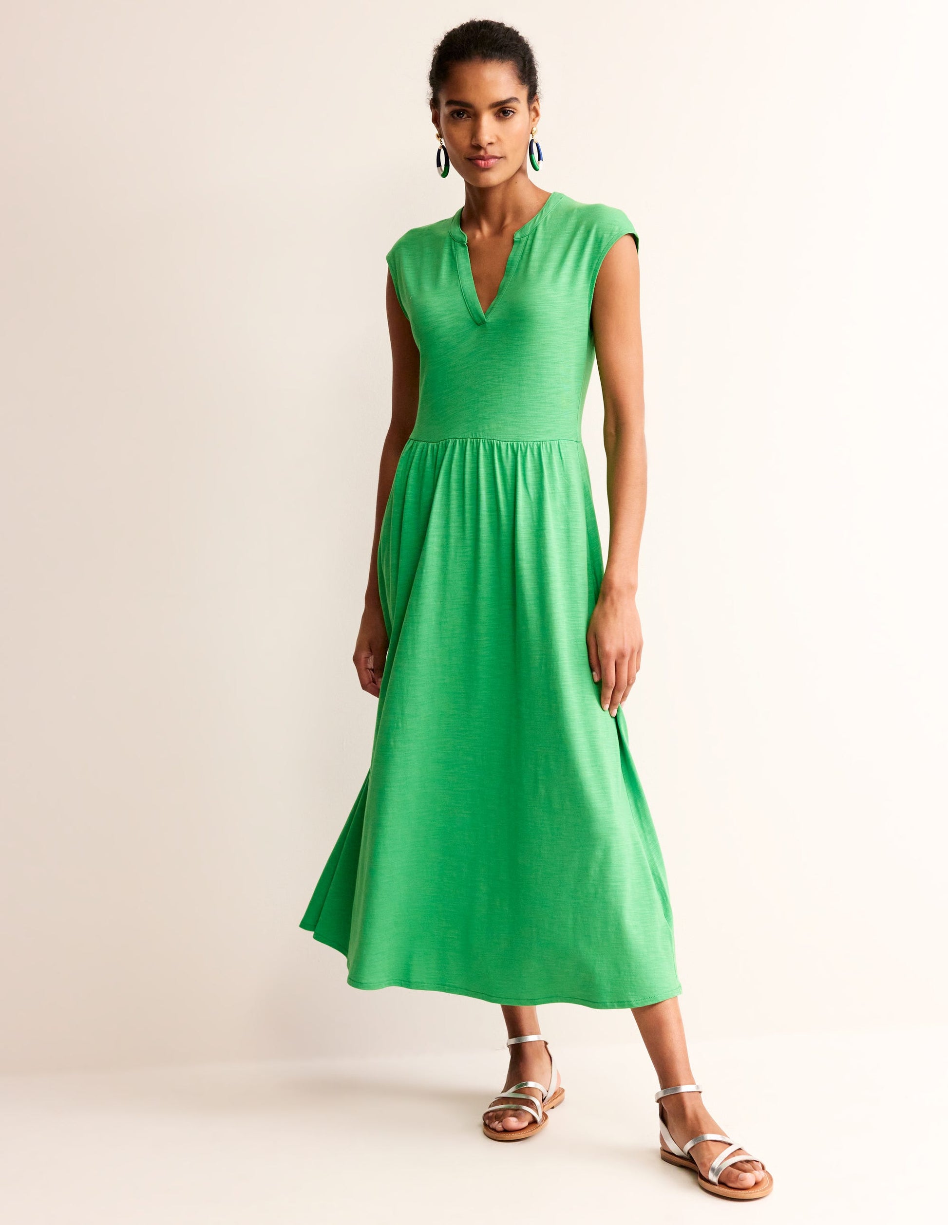 Chloe Notch Jersey Midi Dress-Kelly Green-4