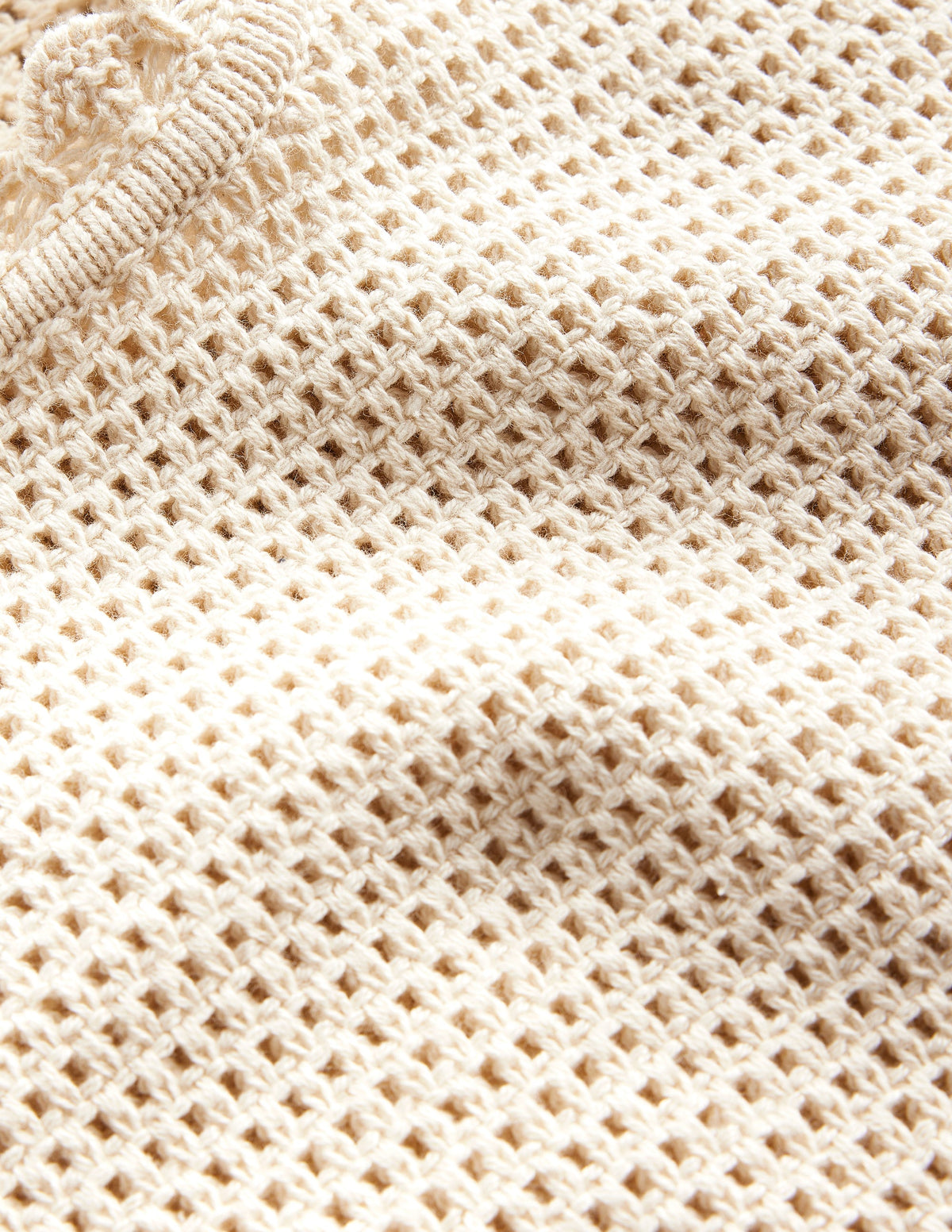 Textured Scallop Vest-Warm Ivory-6