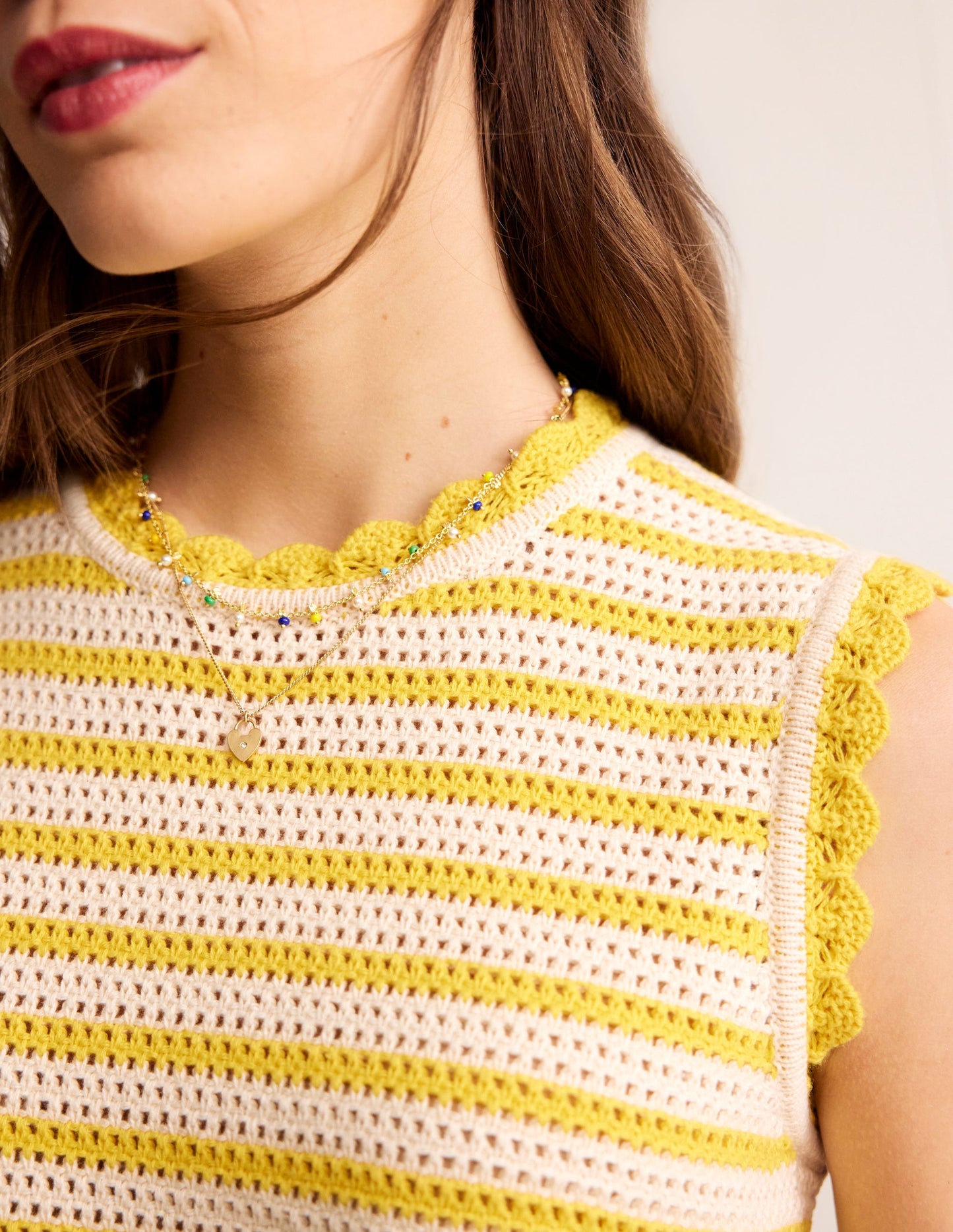 Textured Scallop Vest-Ivory/ Mimosa Yellow