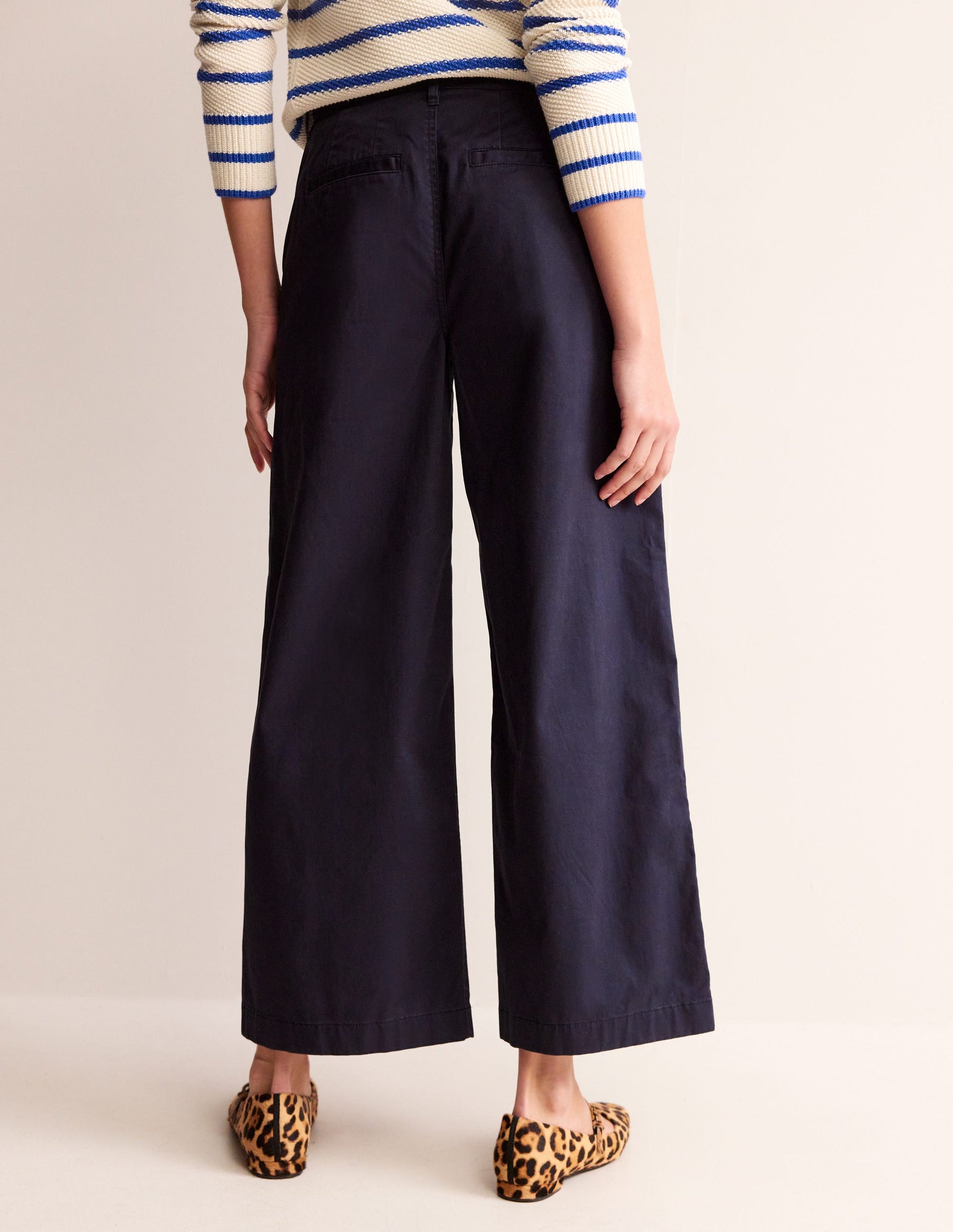 Barnsbury Crop Chino Pants-Navy-3