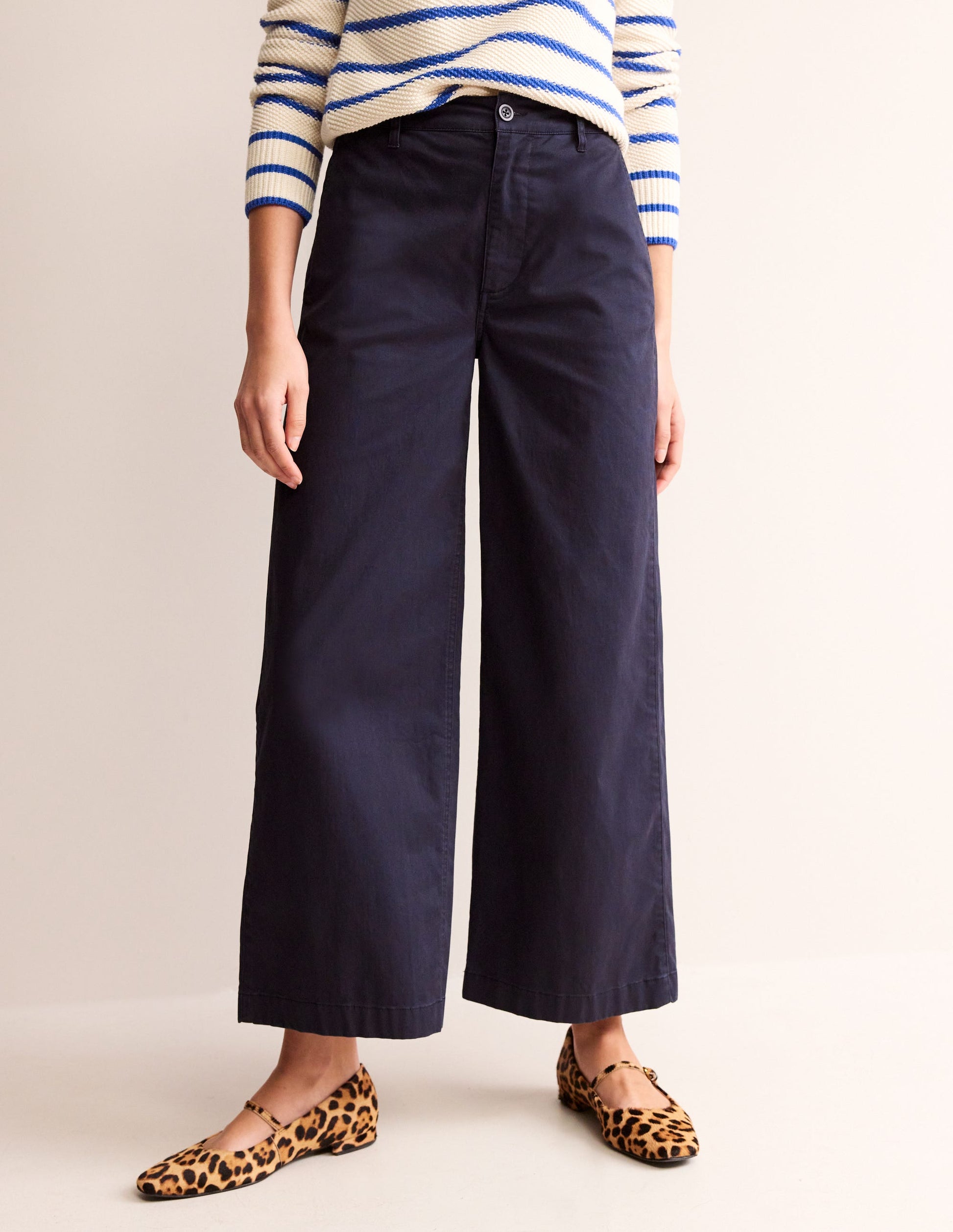 Barnsbury Crop Chino Pants-Navy-4