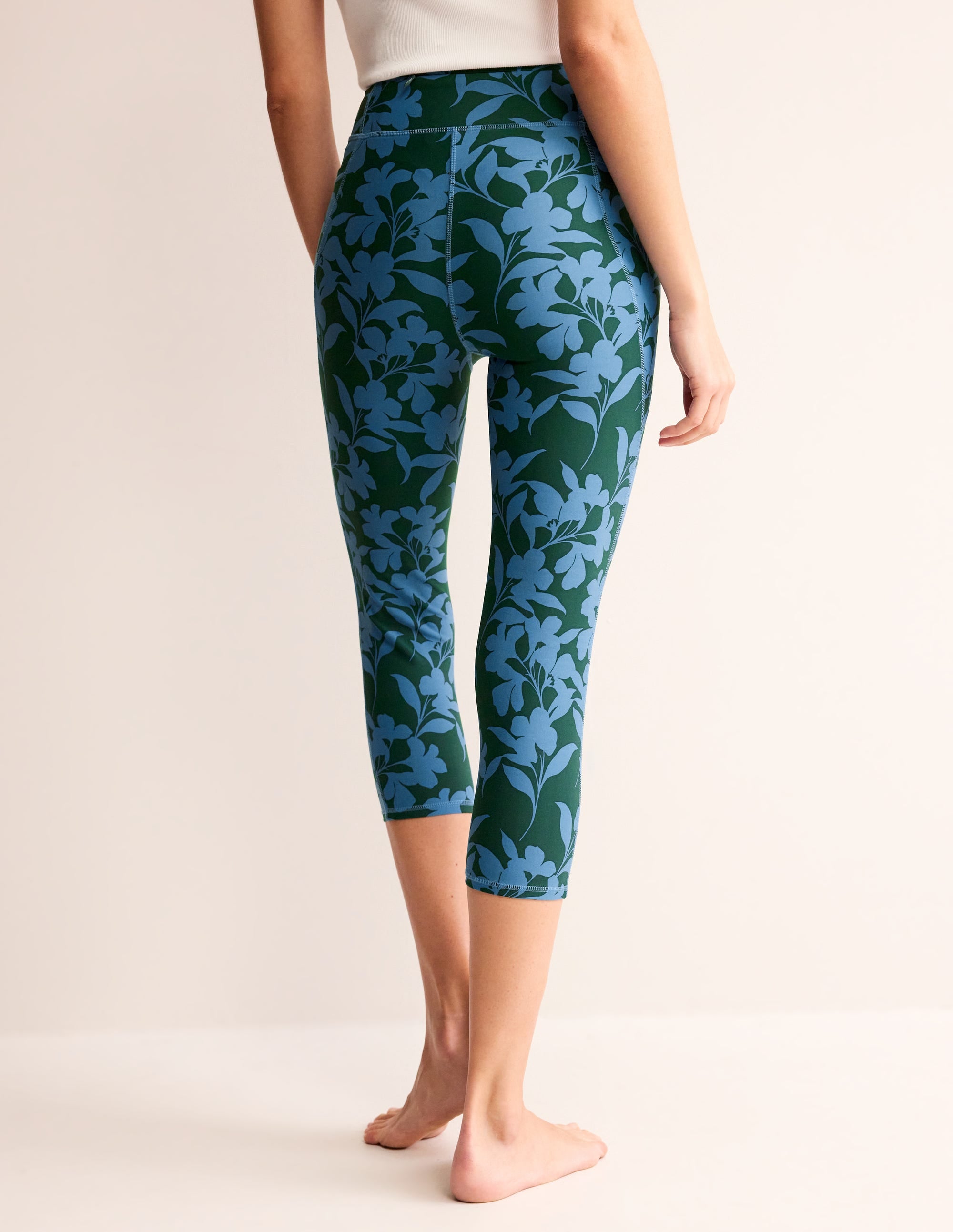 High Waist 7/8 Pocket Leggings-Faience, Silhouette Bloom - Image 3