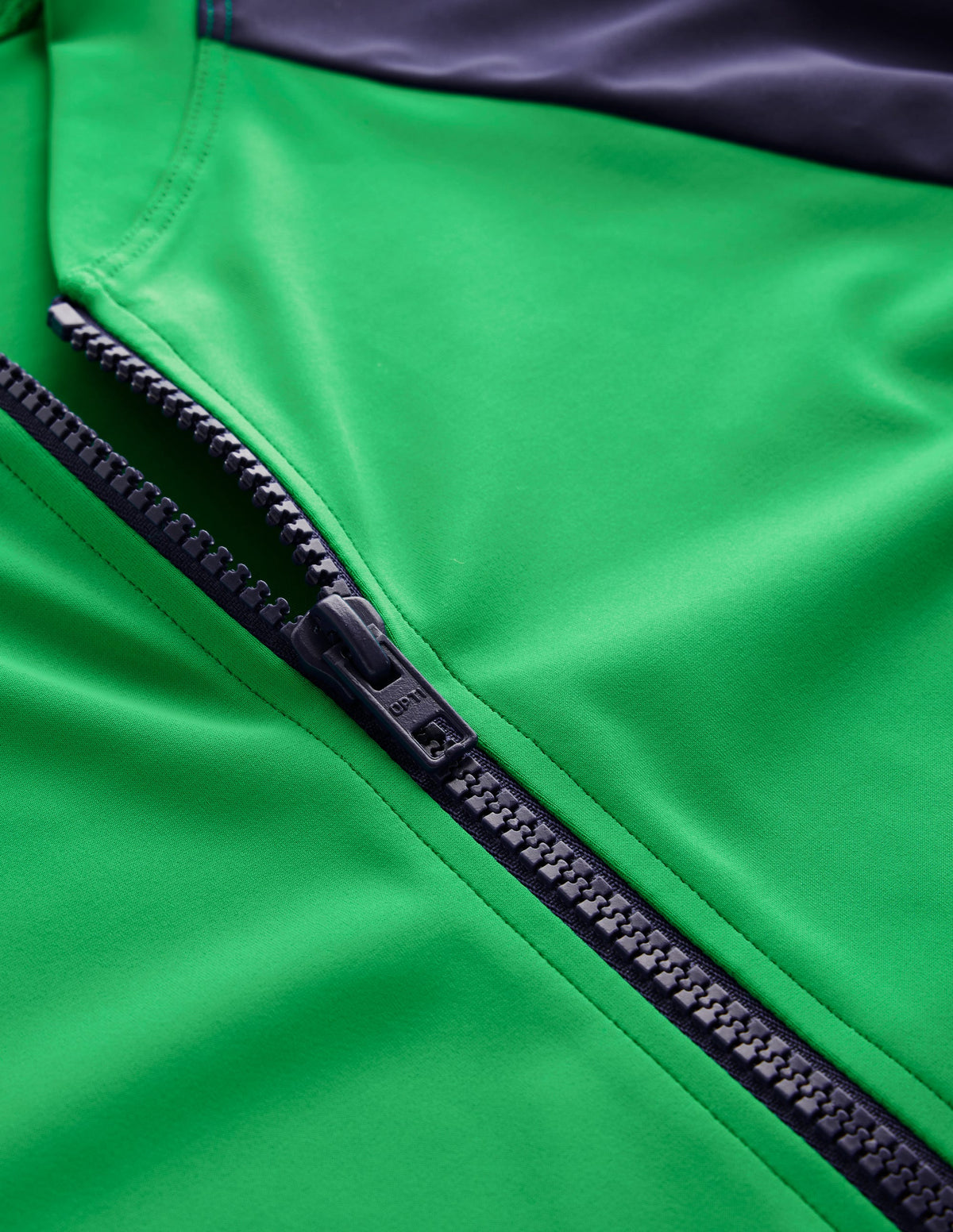 Piped Raglan Rash Guard-Navy/ Green Colourblock - Image 6