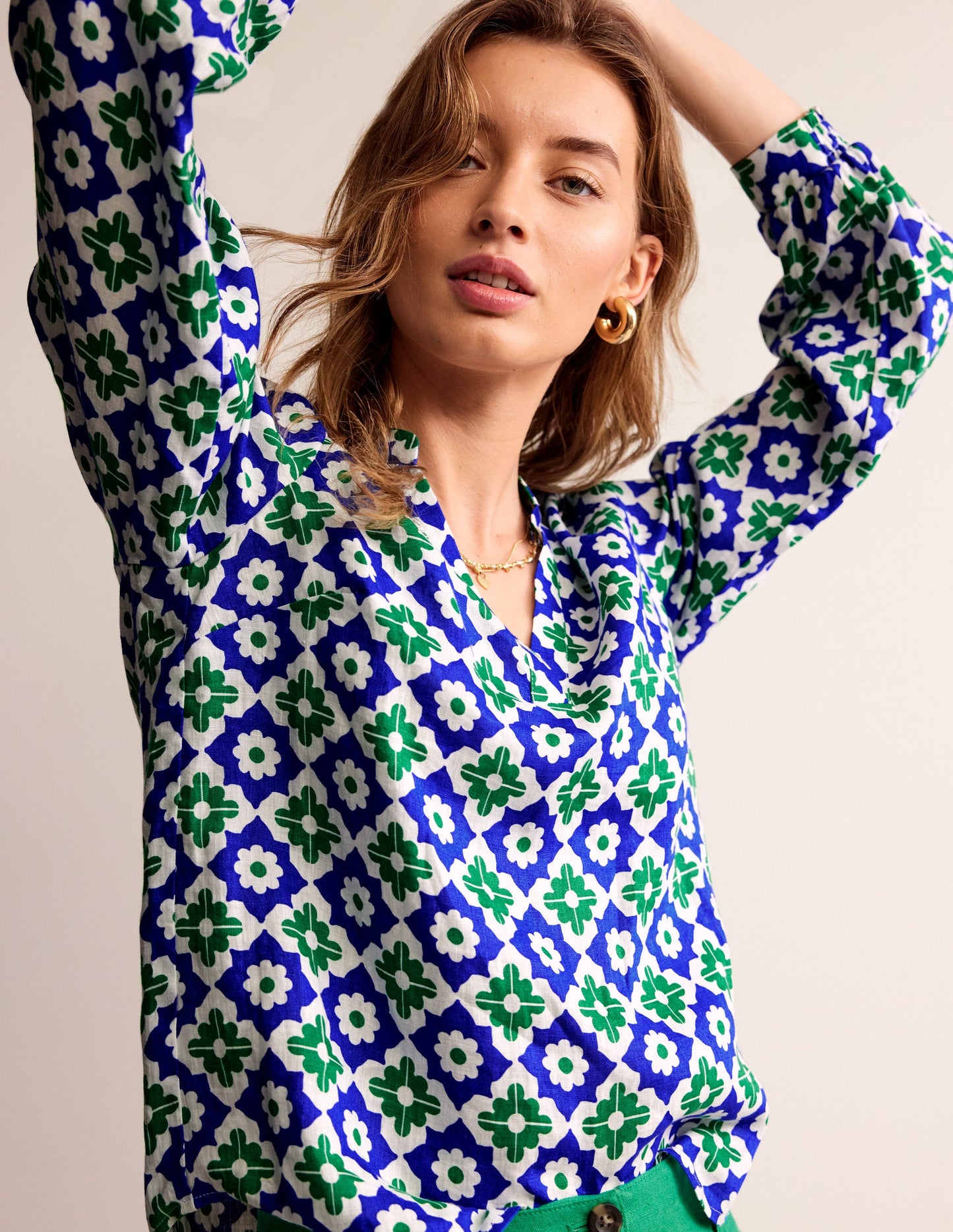 Alice Linen Top-Green, Geometric Stamp