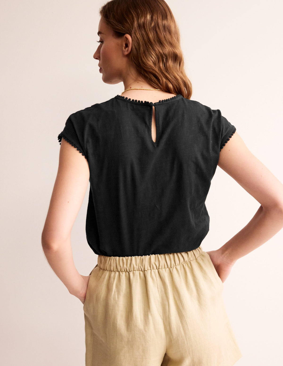 Sasha Broderie T-Shirt-Black-3