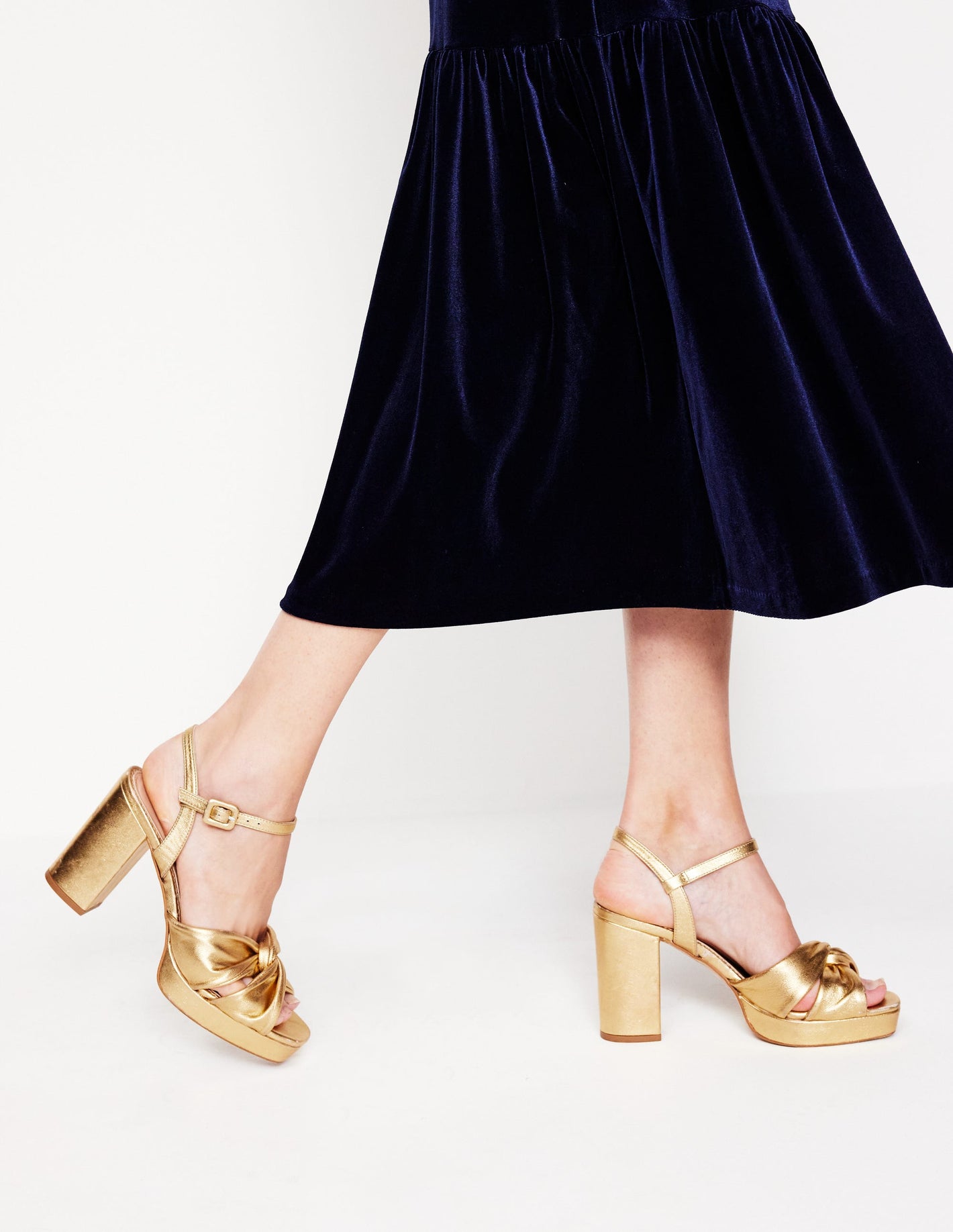 Twist Front Platform Sandals-Gold Metallic