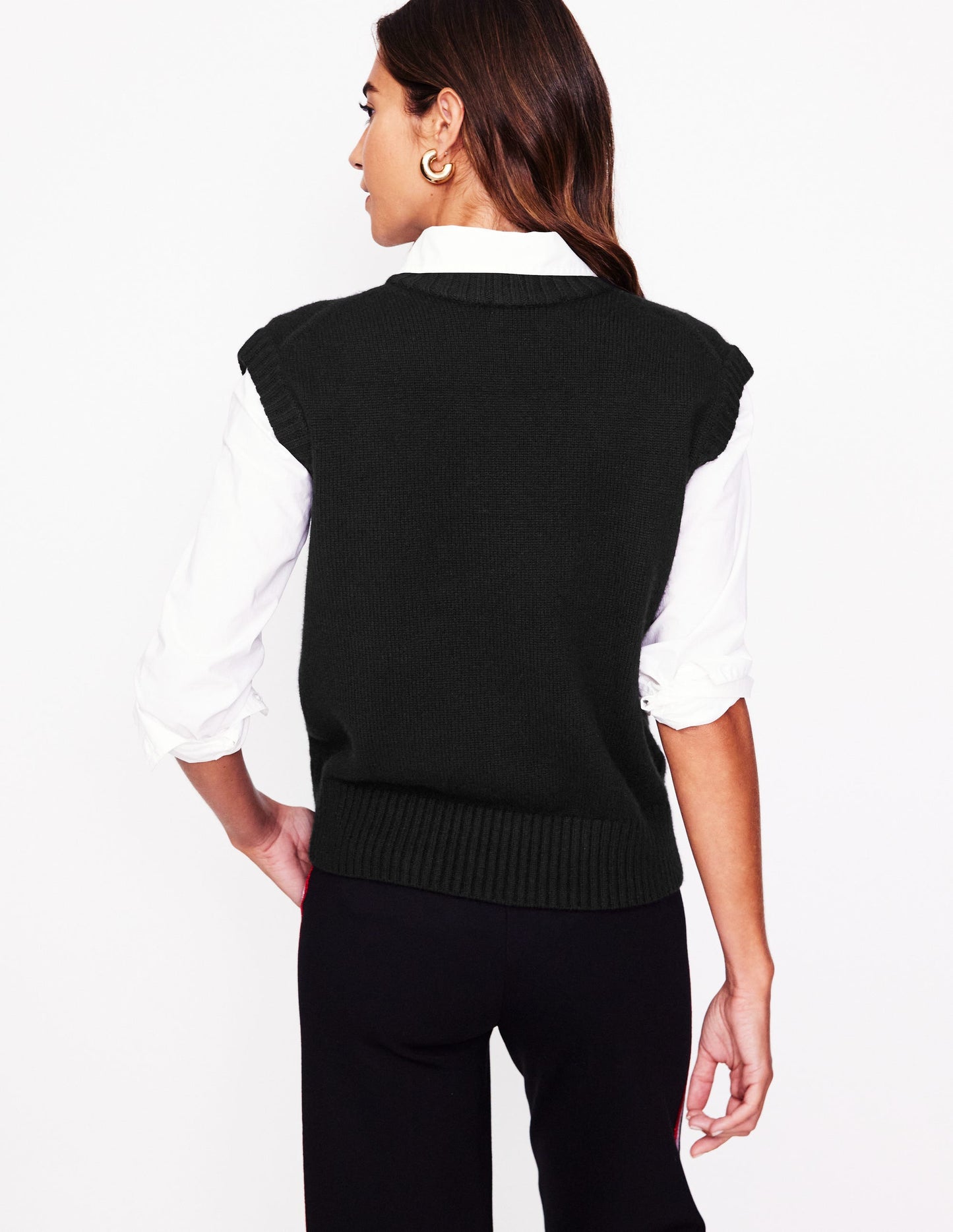 Chunky Cashmere Crew Neck Vest-Black