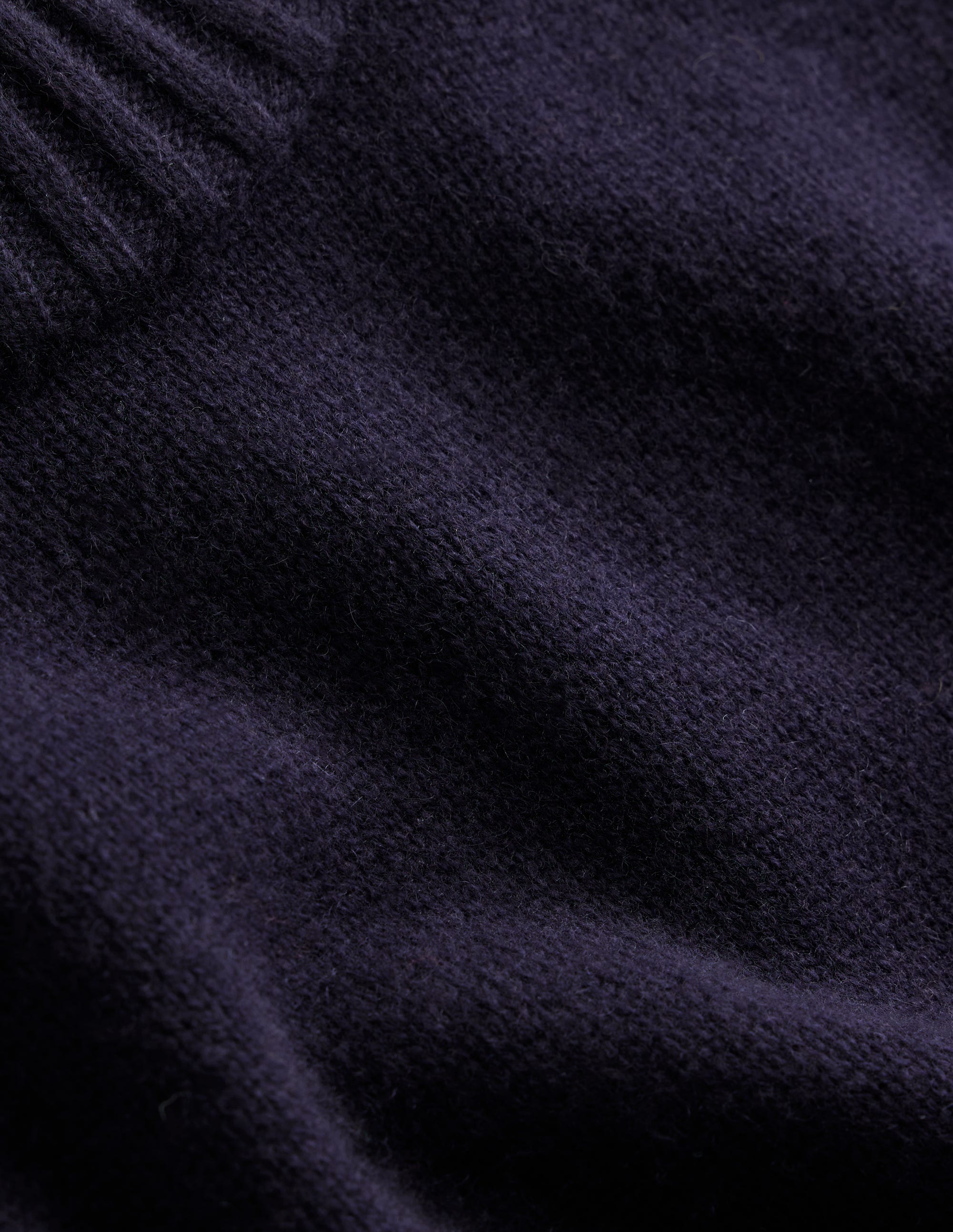 Chunky Cashmere Crew Neck Vest-Navy - Image 7