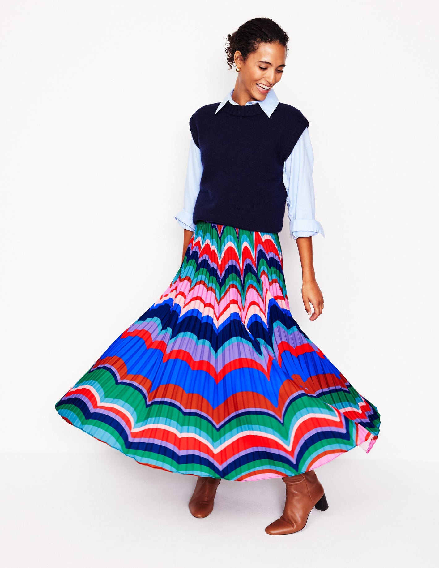 Pleated Maxi Skirt-Abstract Wave