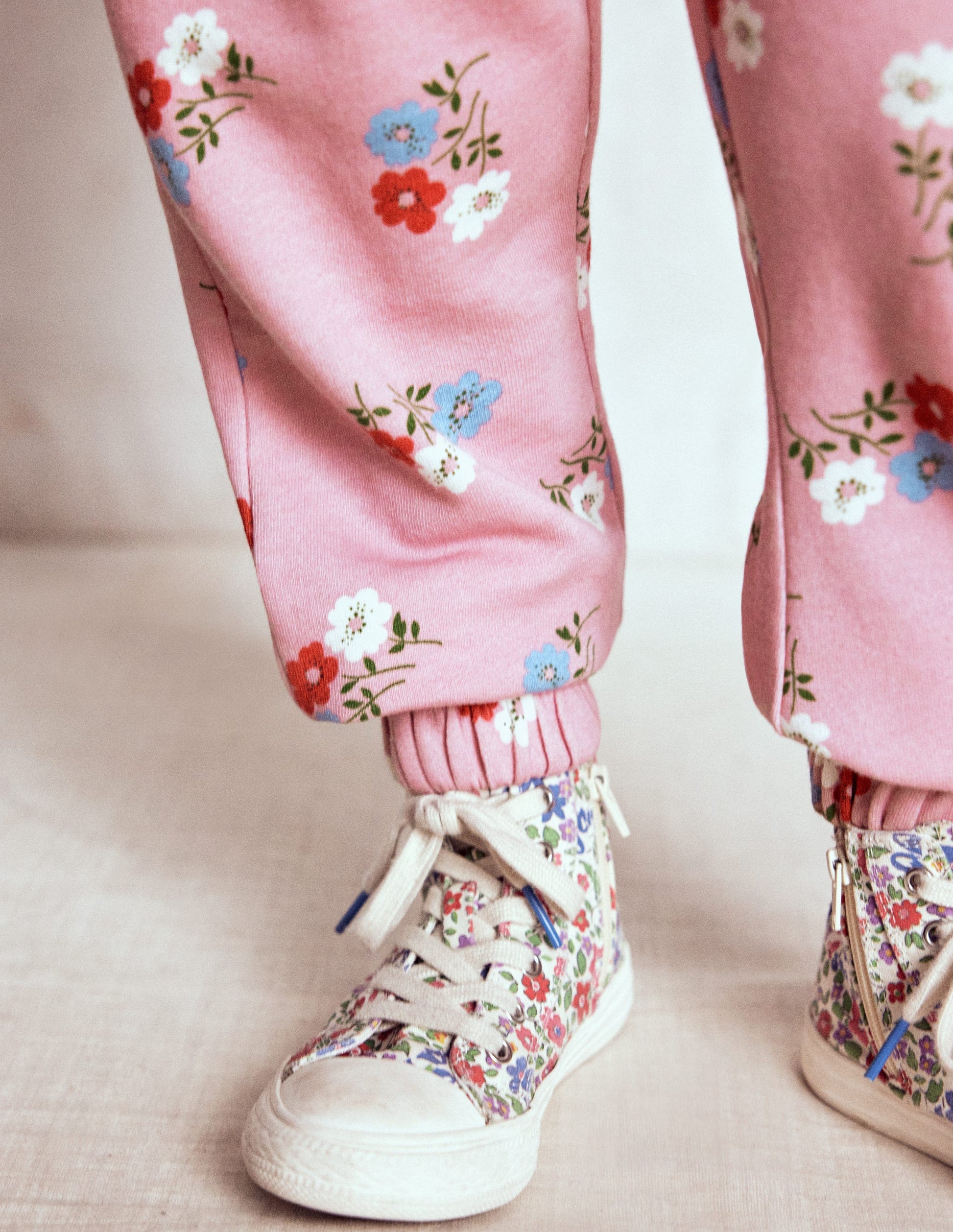 Printed Sweatshirt-Hotchpotch Floral-3